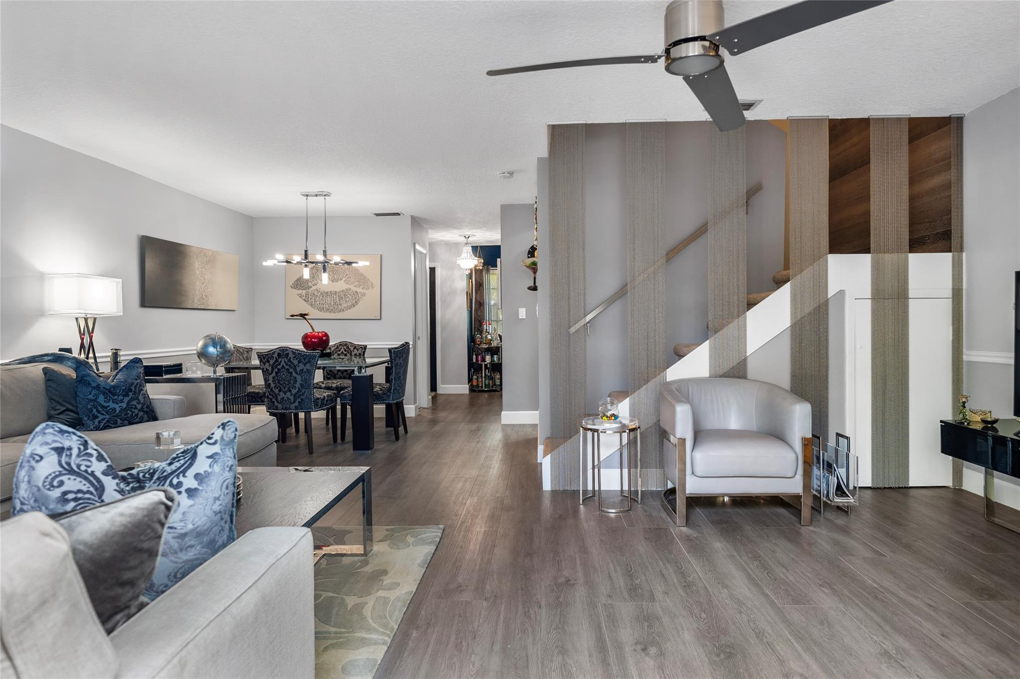 905 SE 12th Court 8