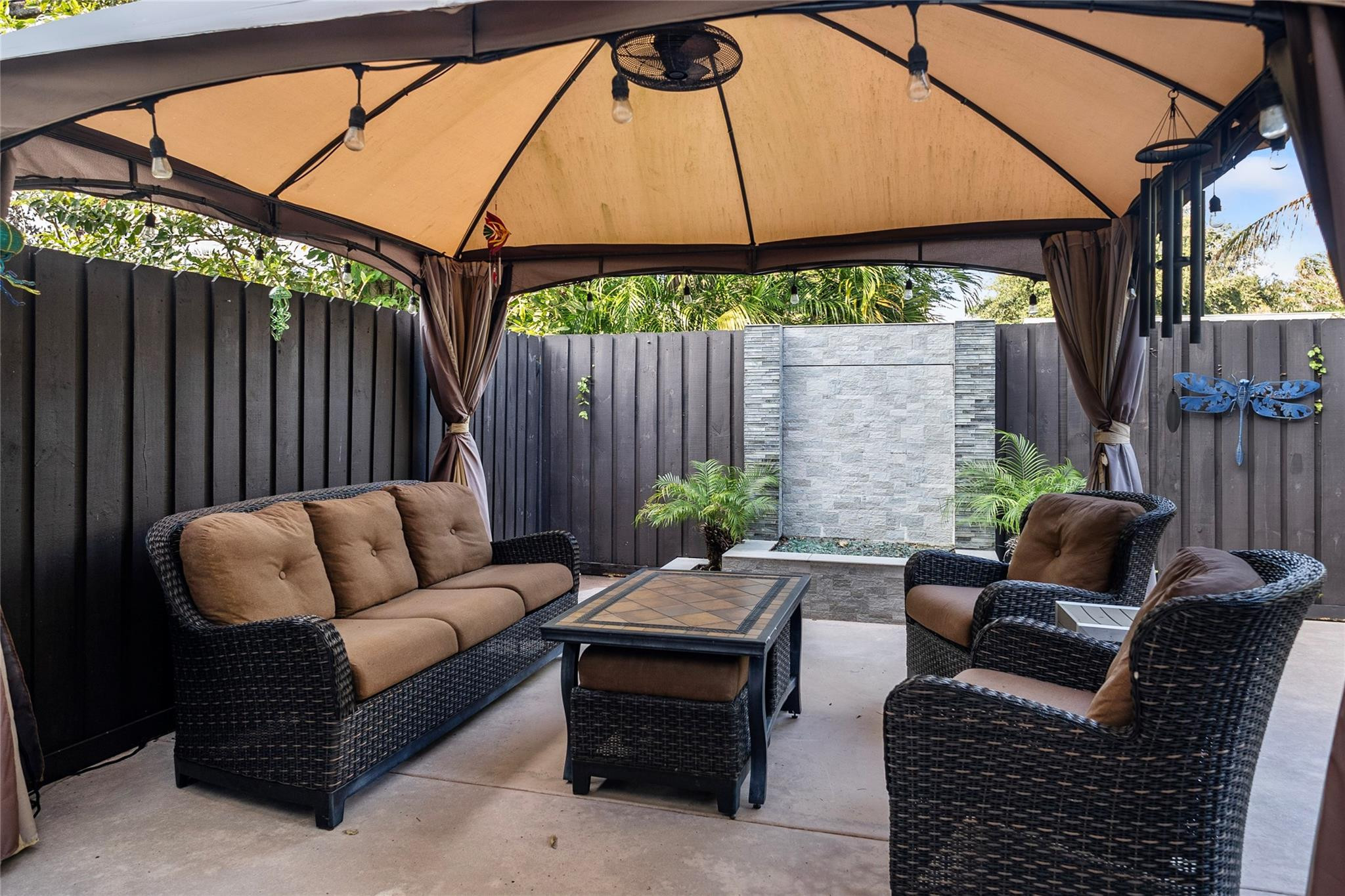 905 SE 12th Court 8