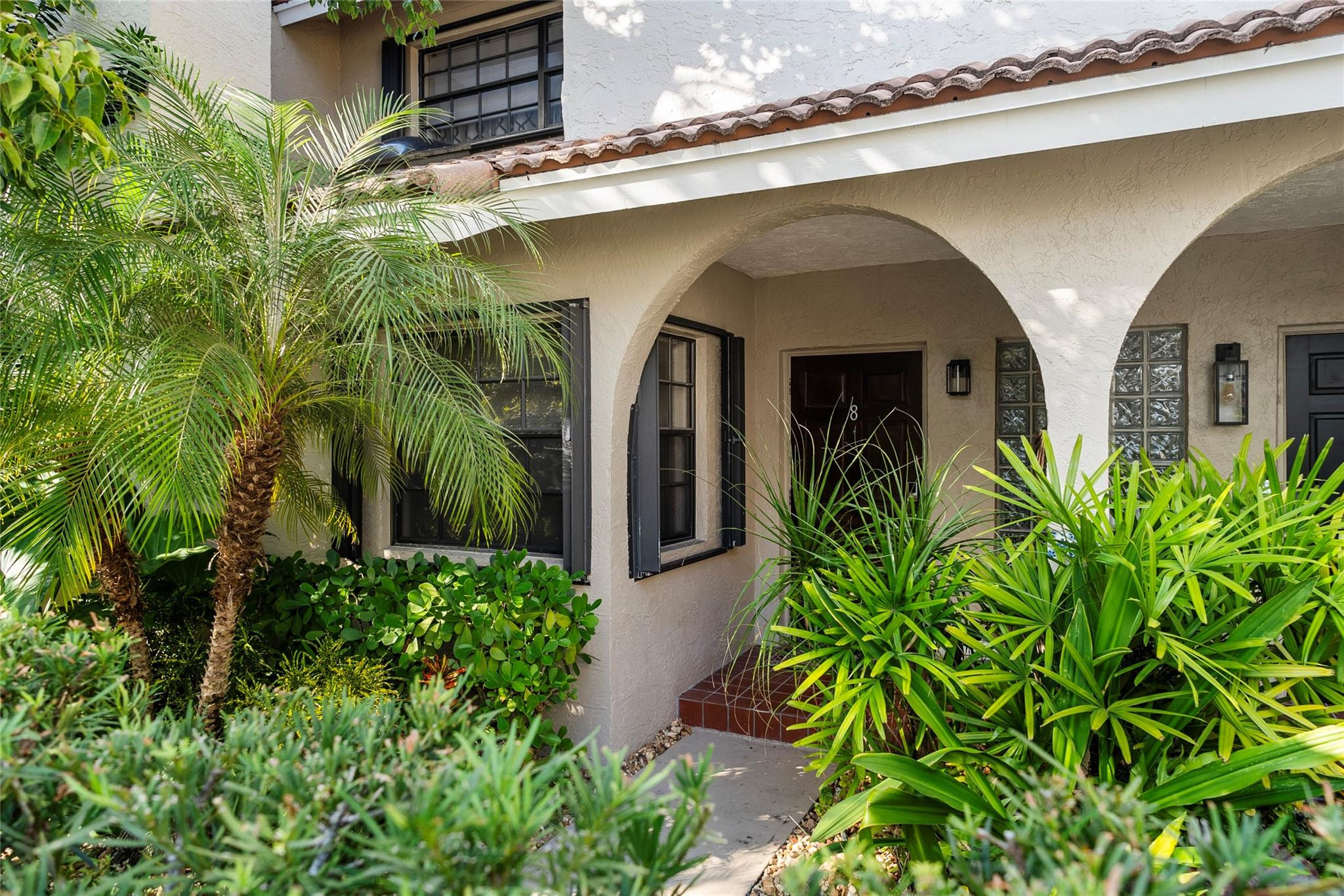 905 SE 12th Court 8