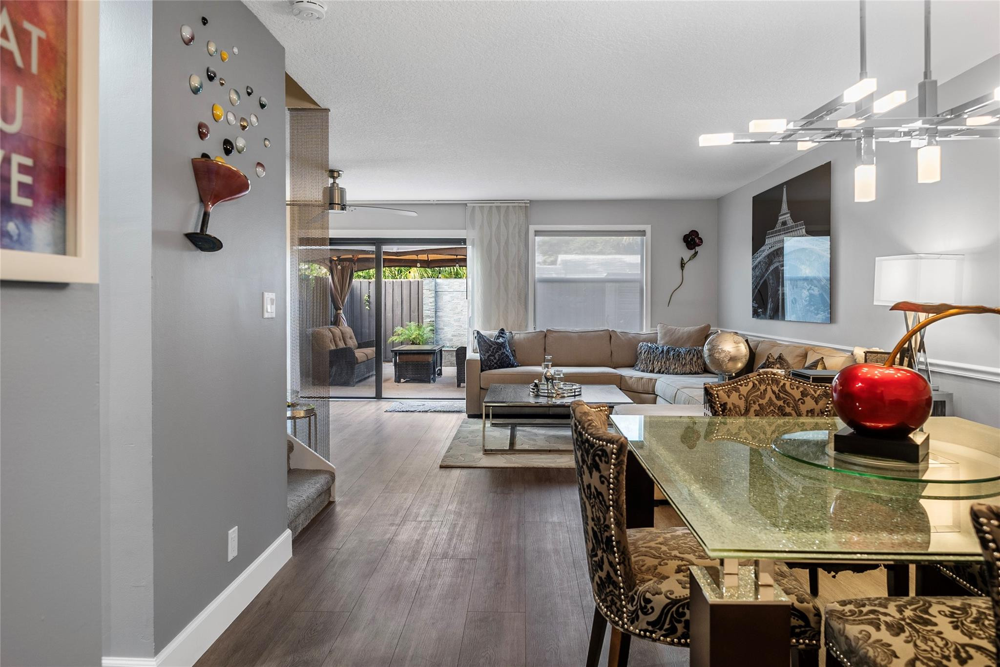 905 SE 12th Court 8