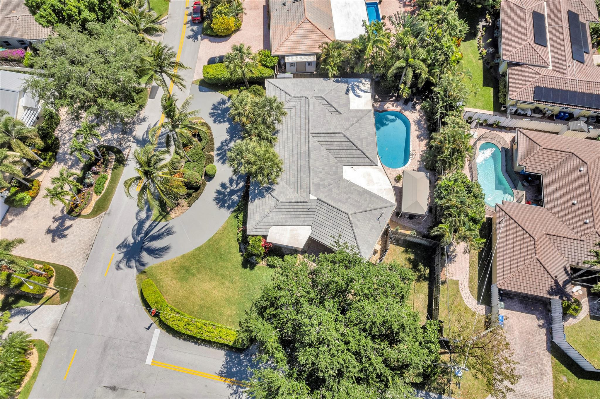 2700 NE 35th Drive