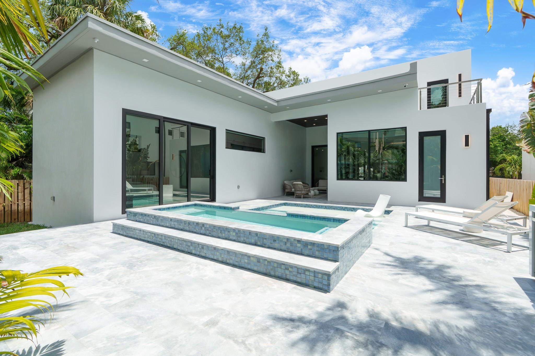 815 SW 11th Street