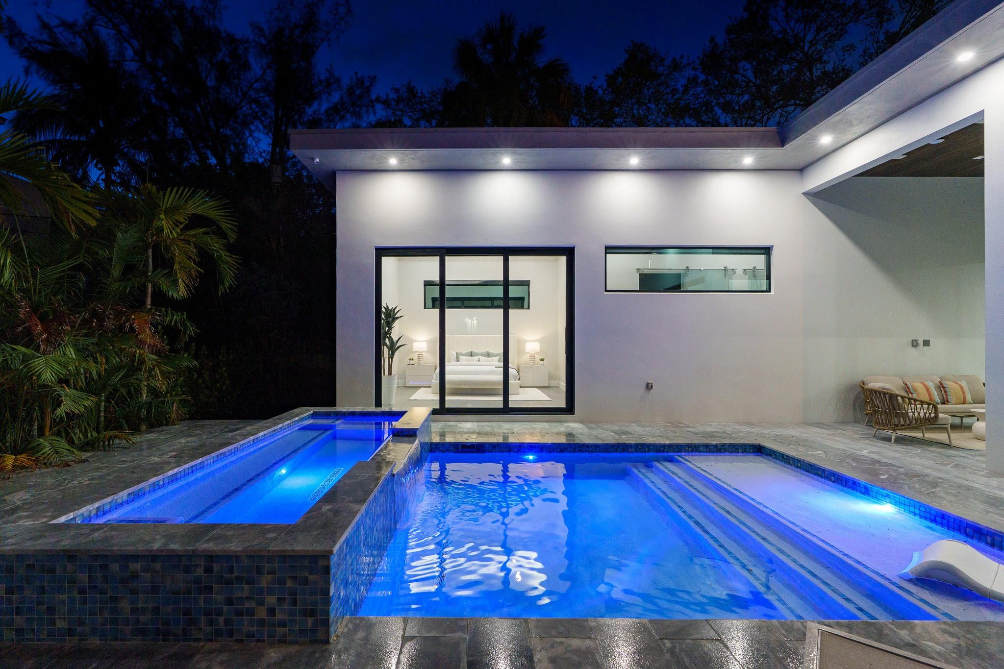 815 SW 11th Street