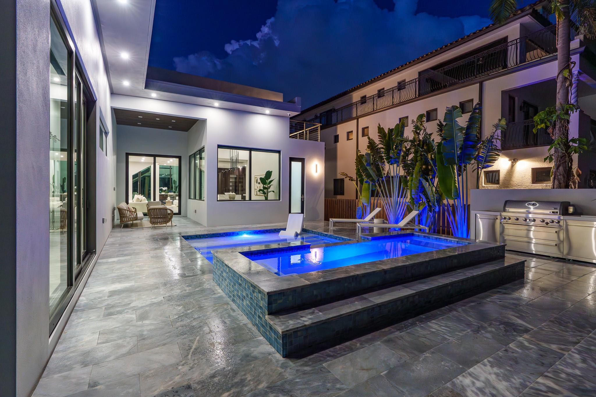 815 SW 11th Street