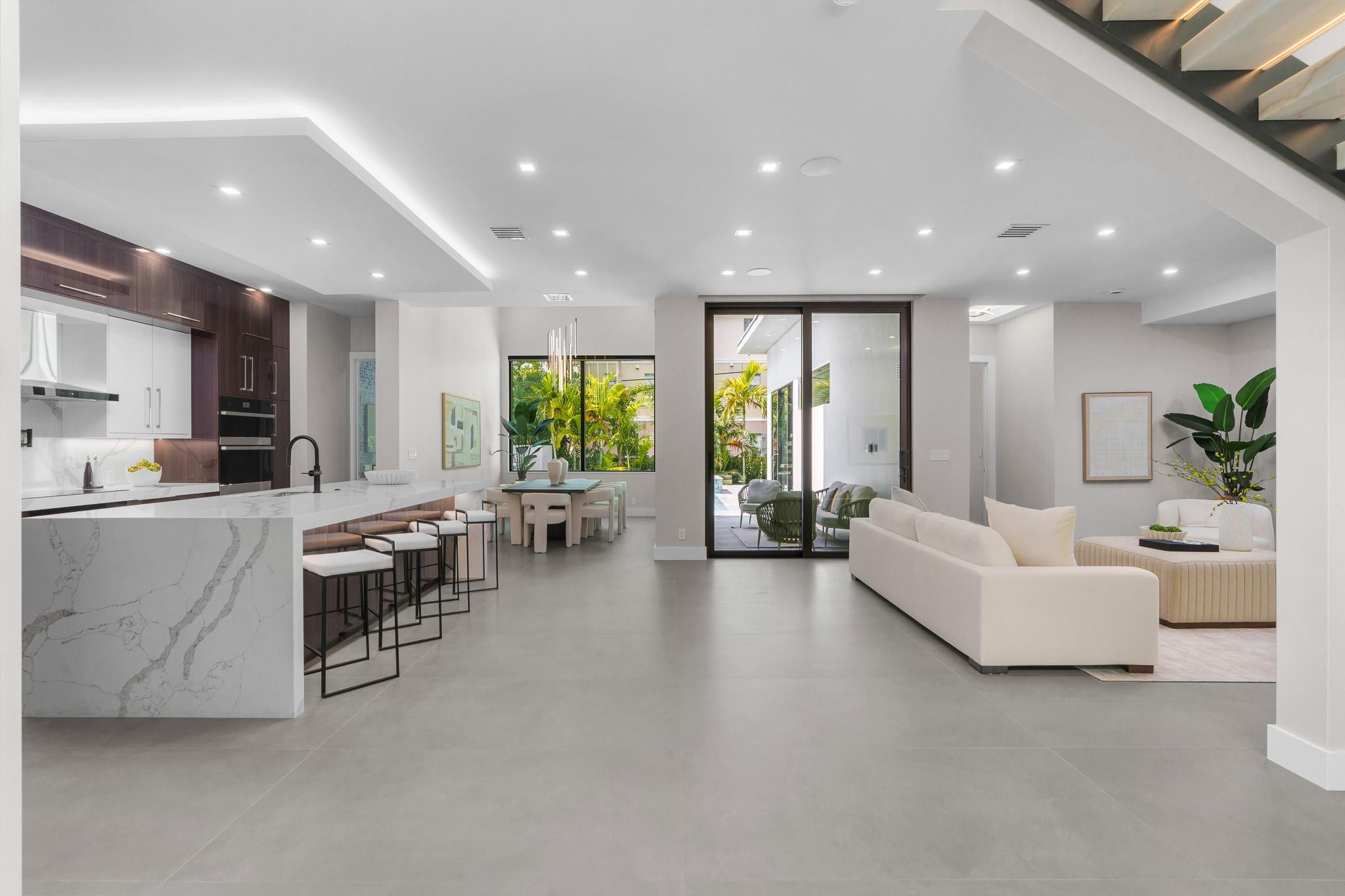 815 SW 11th Street