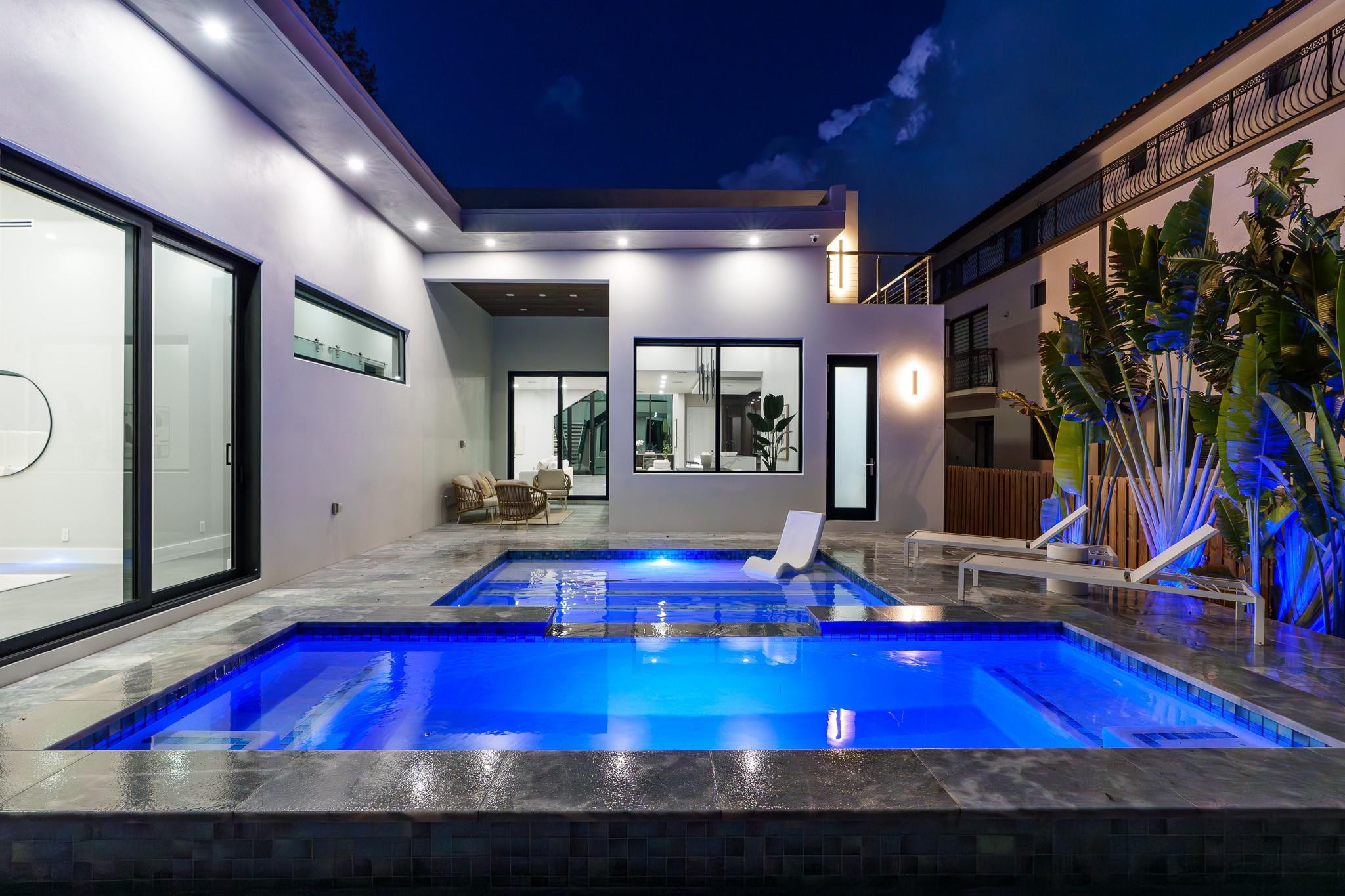 815 SW 11th Street