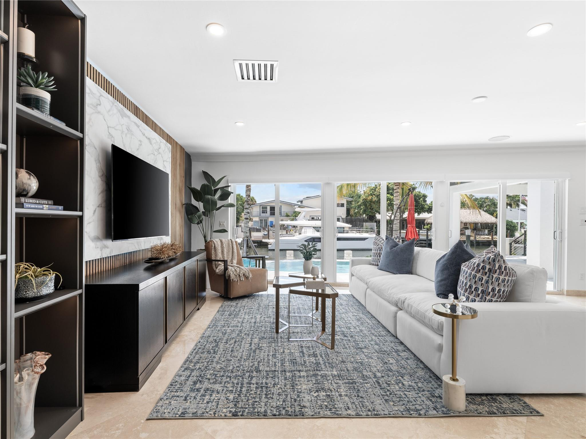 3300 NE 42nd Court