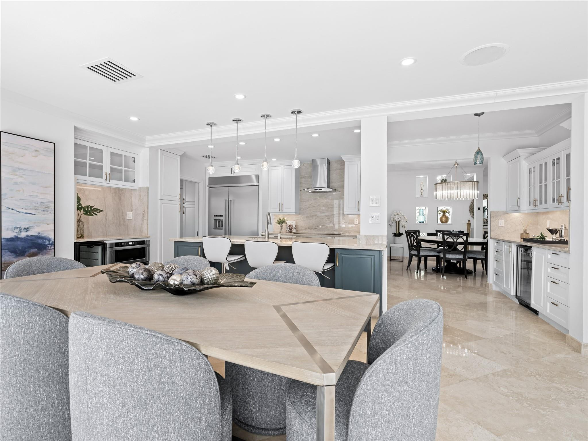 3300 NE 42nd Court