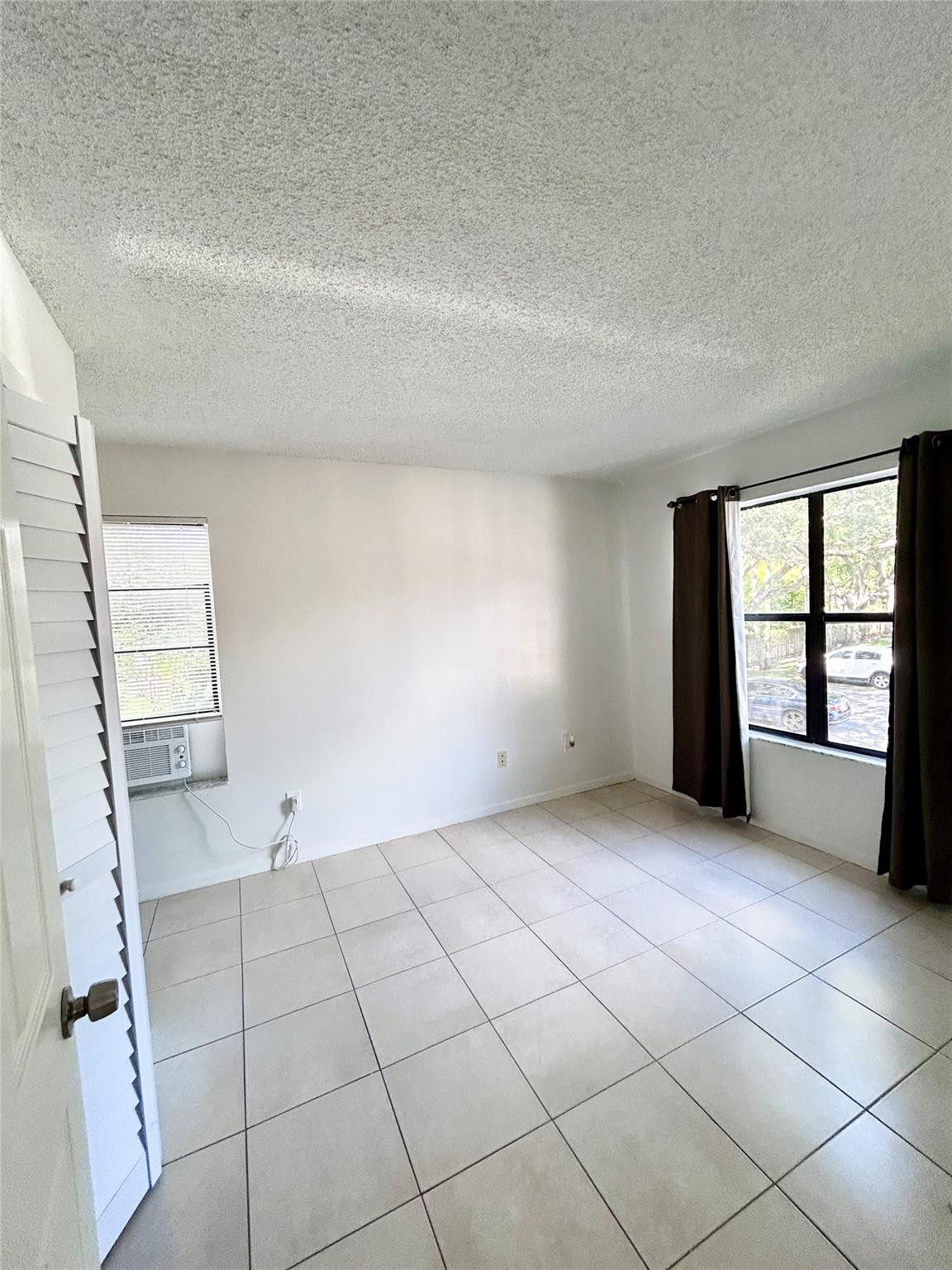 4221 W Mcnab Road 39