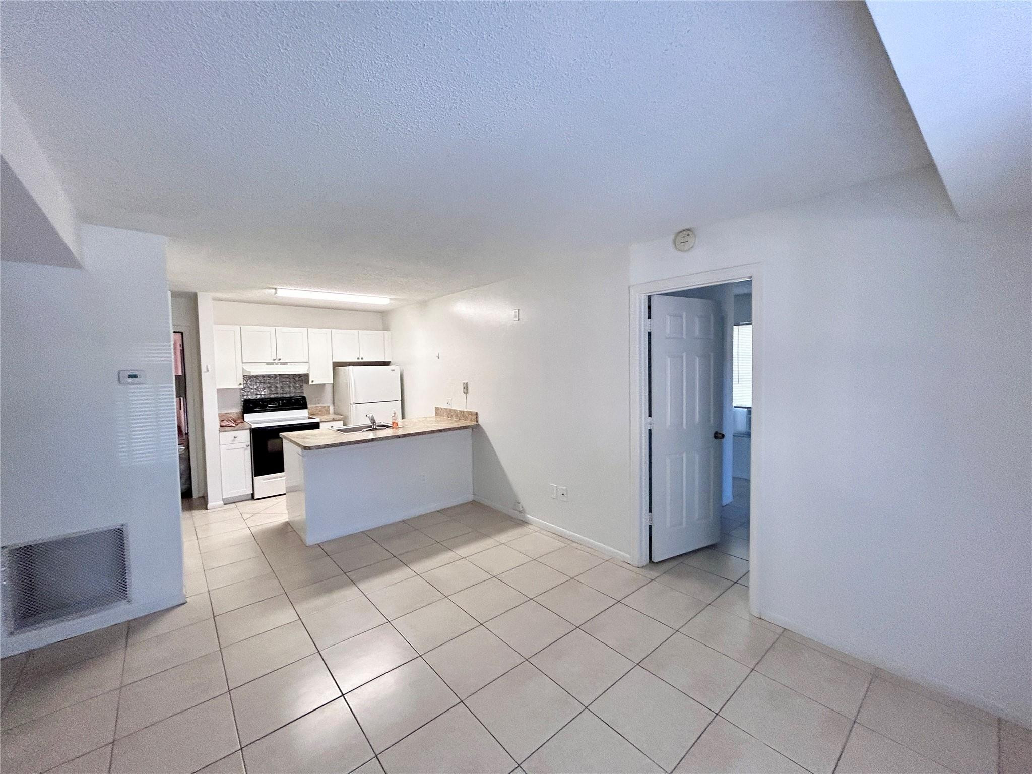 4221 W Mcnab Road 39