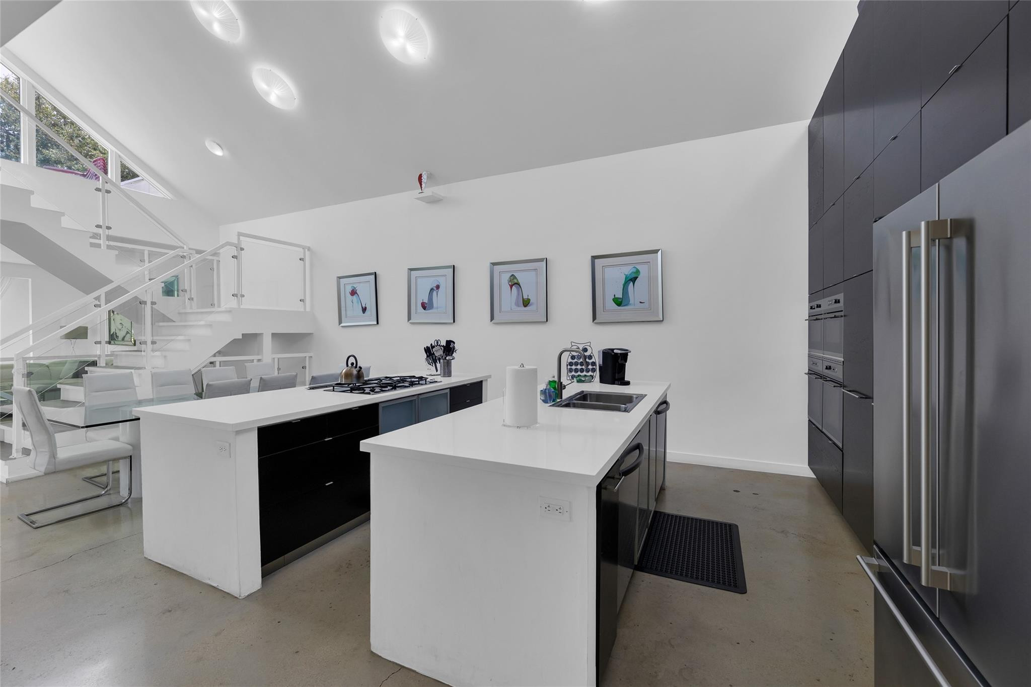 303 SW 9th Street