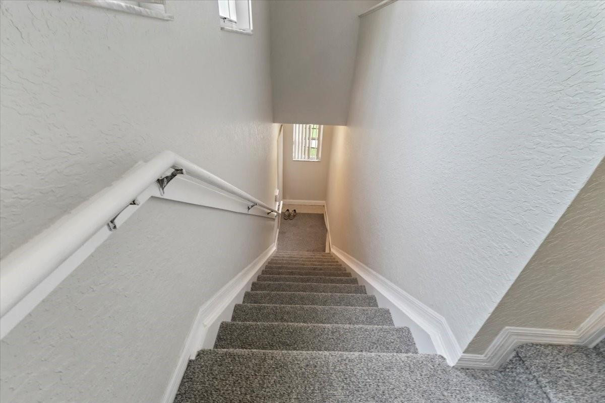2301 Belmont Lane 2301