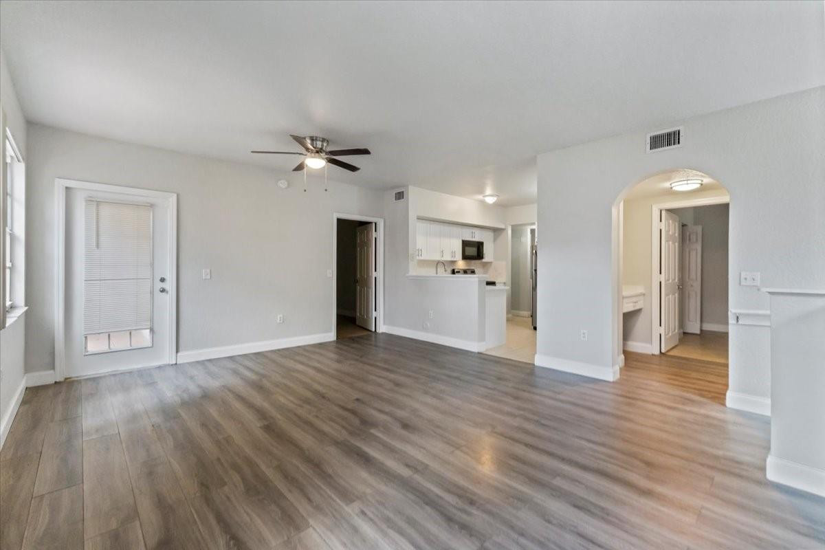 2301 Belmont Lane 2301
