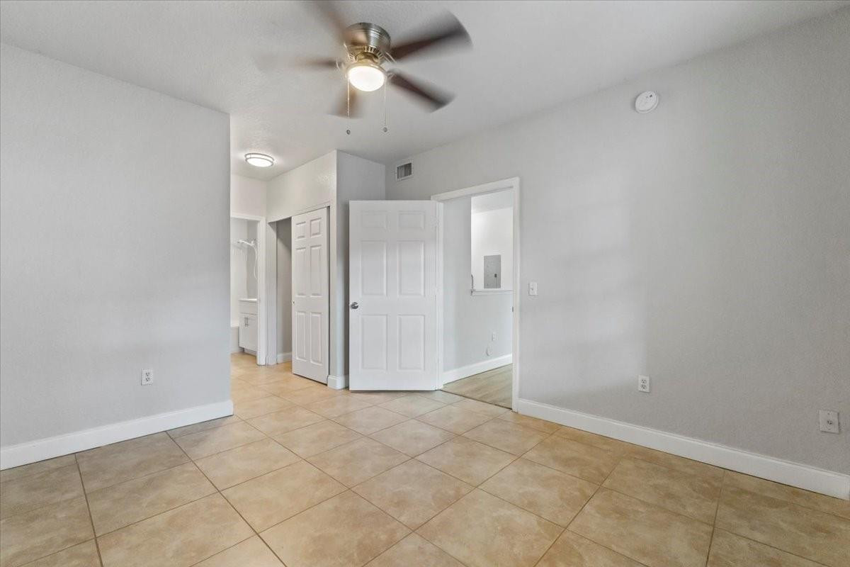 2301 Belmont Lane 2301