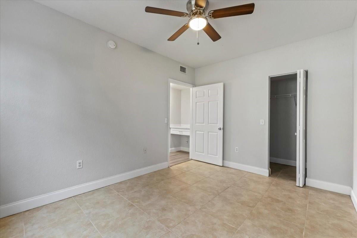 2301 Belmont Lane 2301