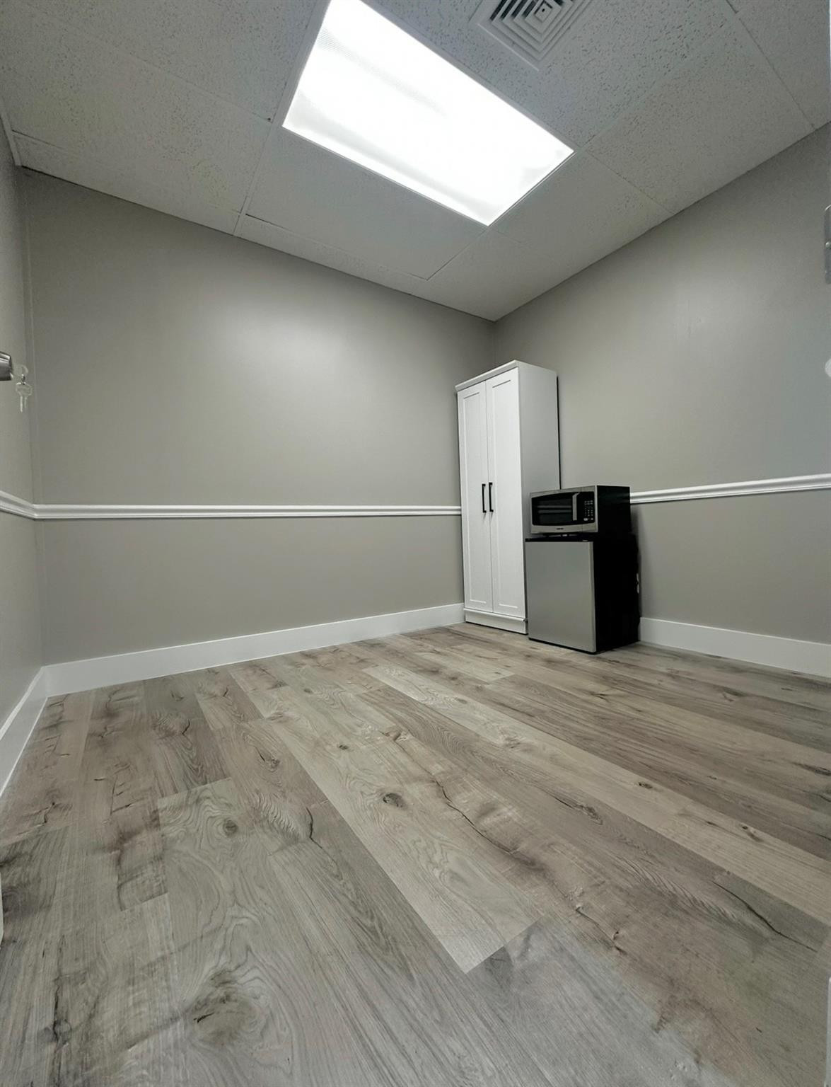 2425 50th Street 204