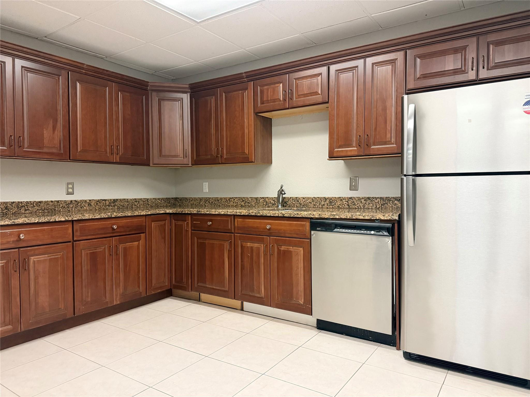 2425 50th Street 100