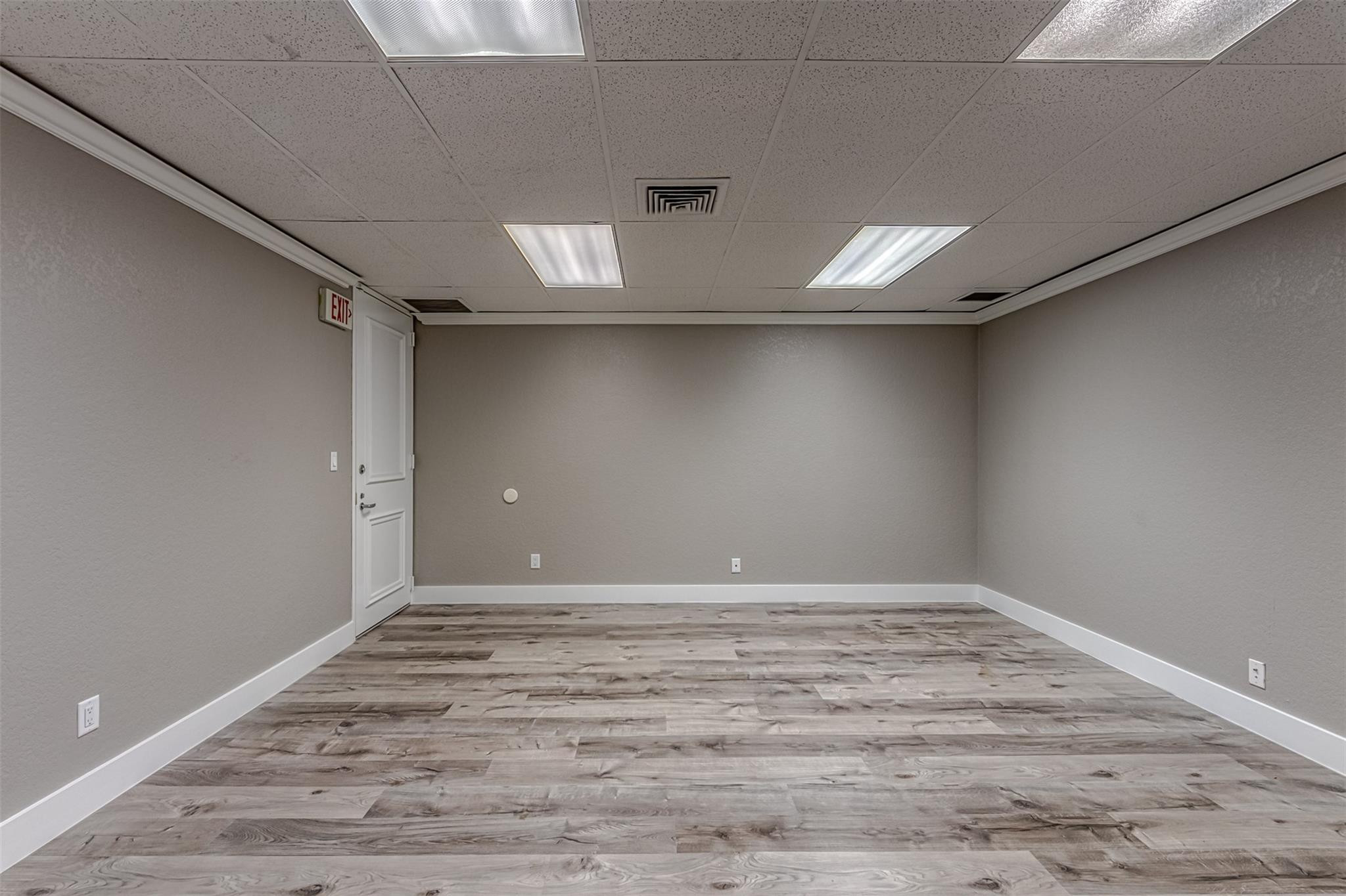2425 50th Street 400