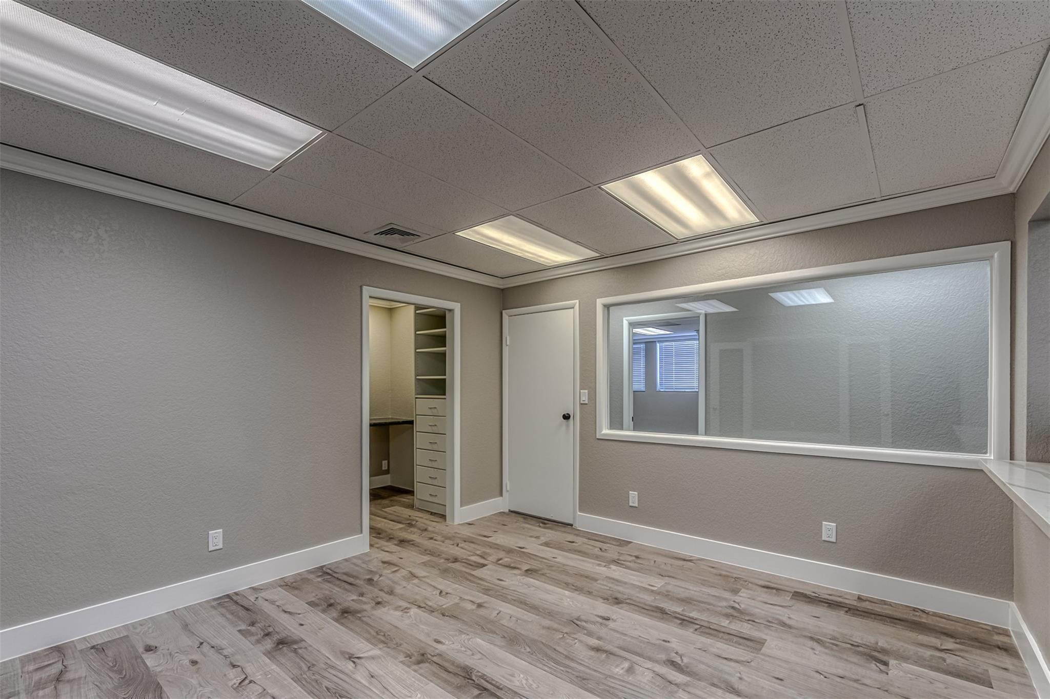 2425 50th Street 400