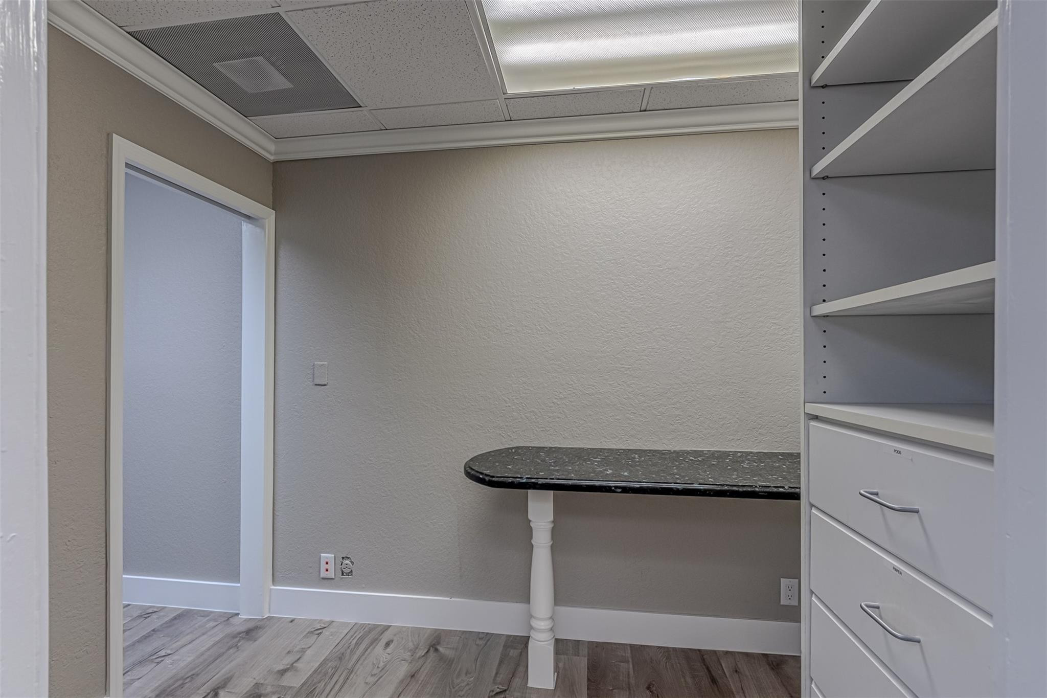 2425 50th Street 400