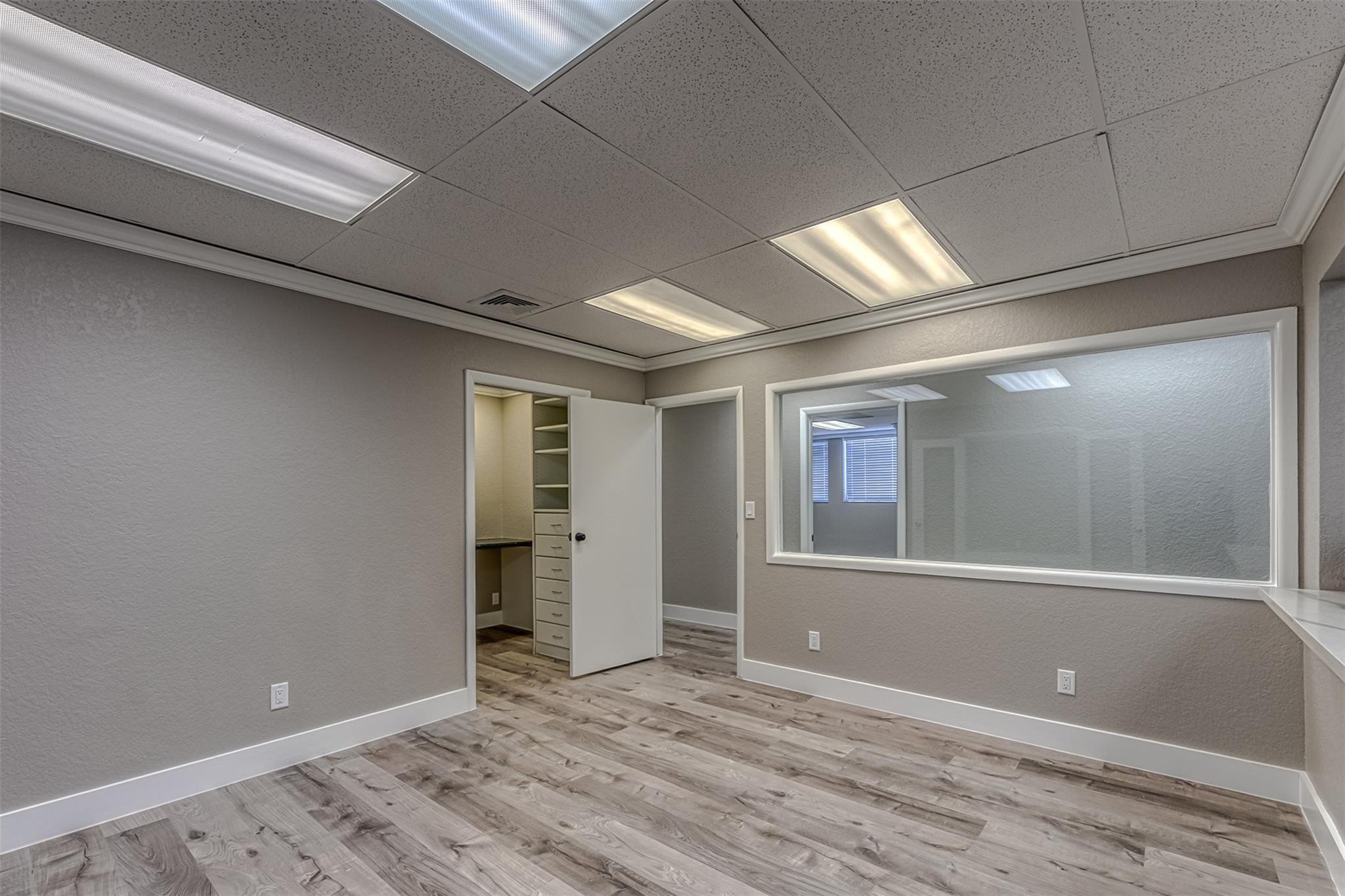 2425 50th Street 400