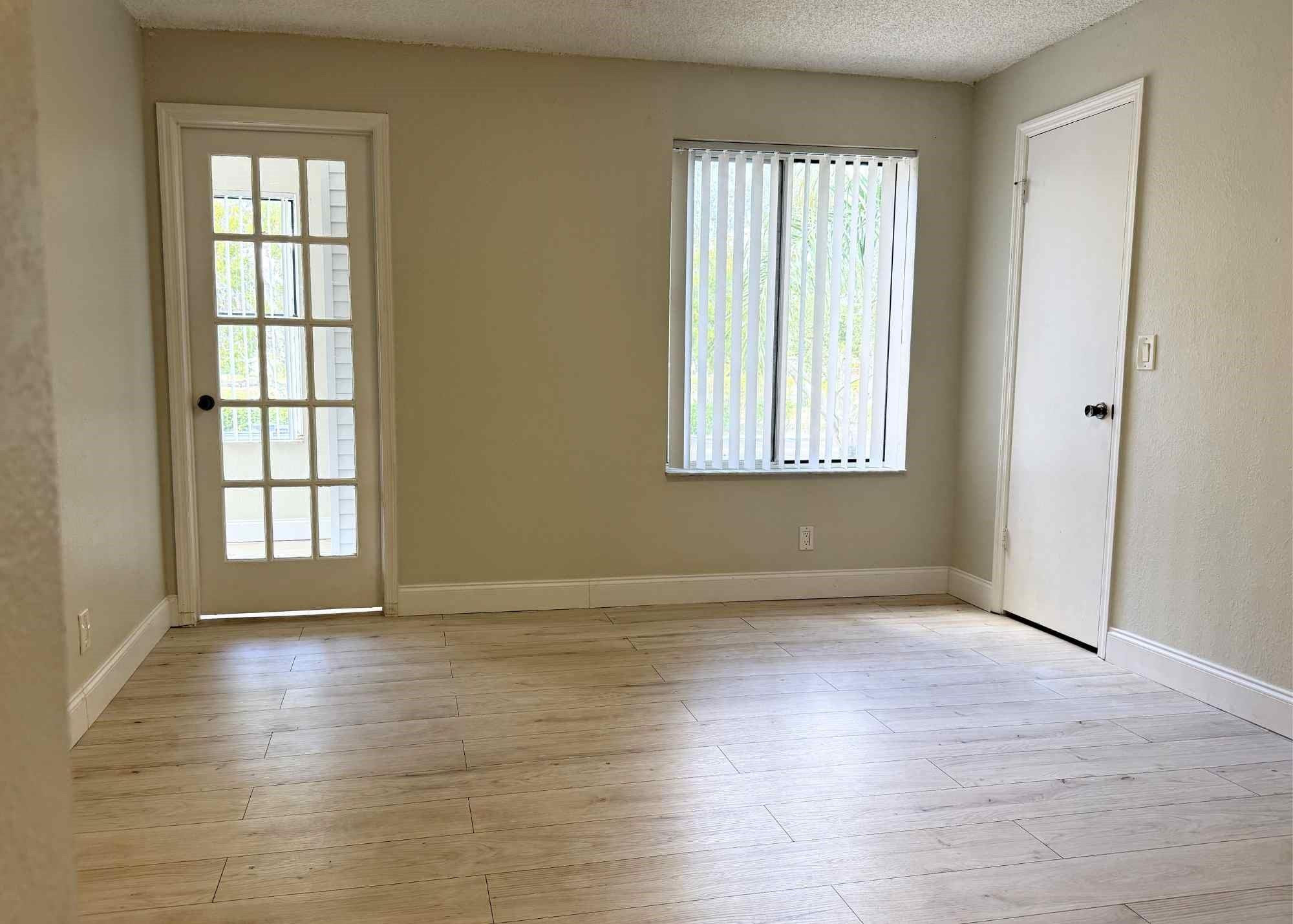 3310 N Pinewalk Drive 1827