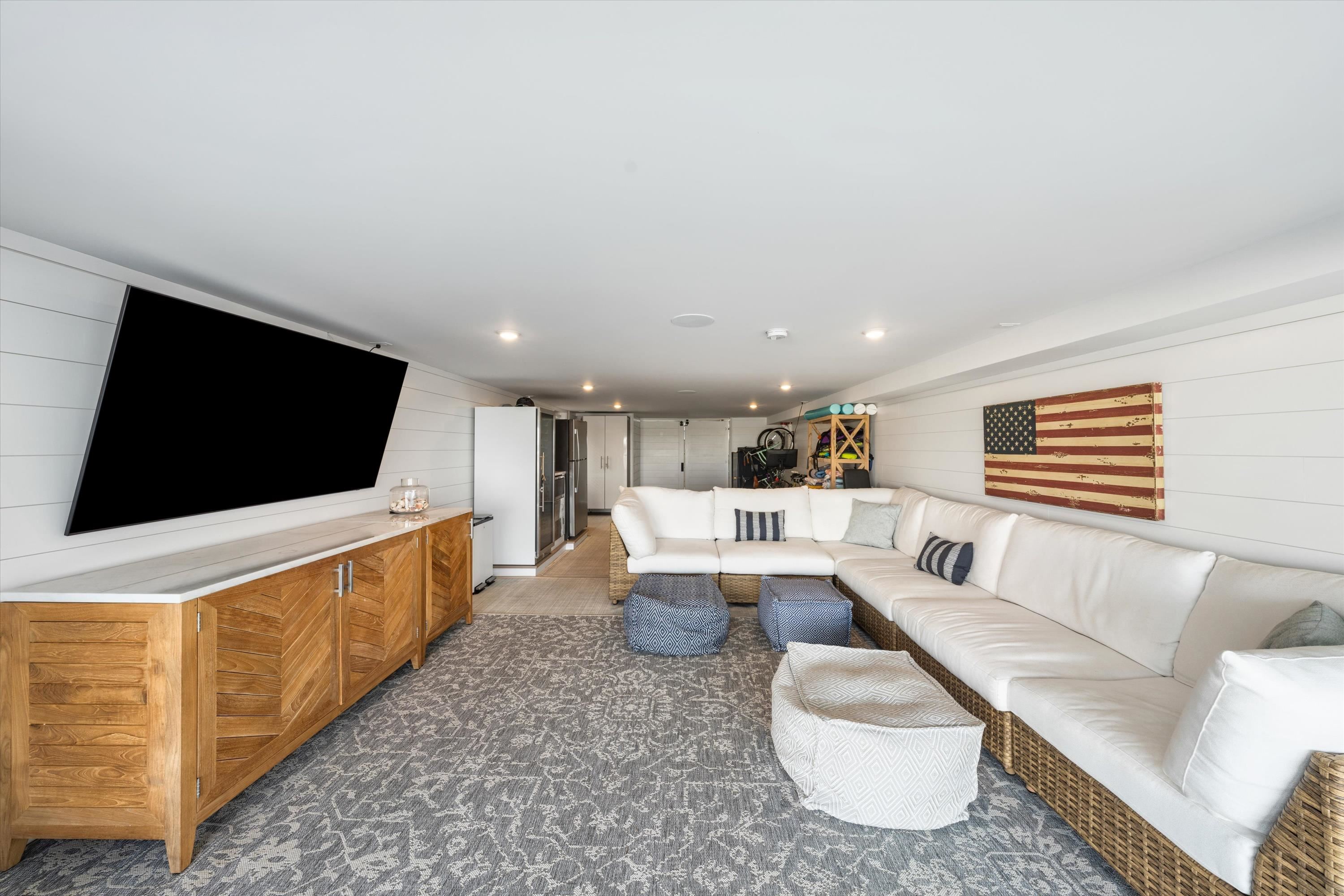 435 20th Street Unit: 435