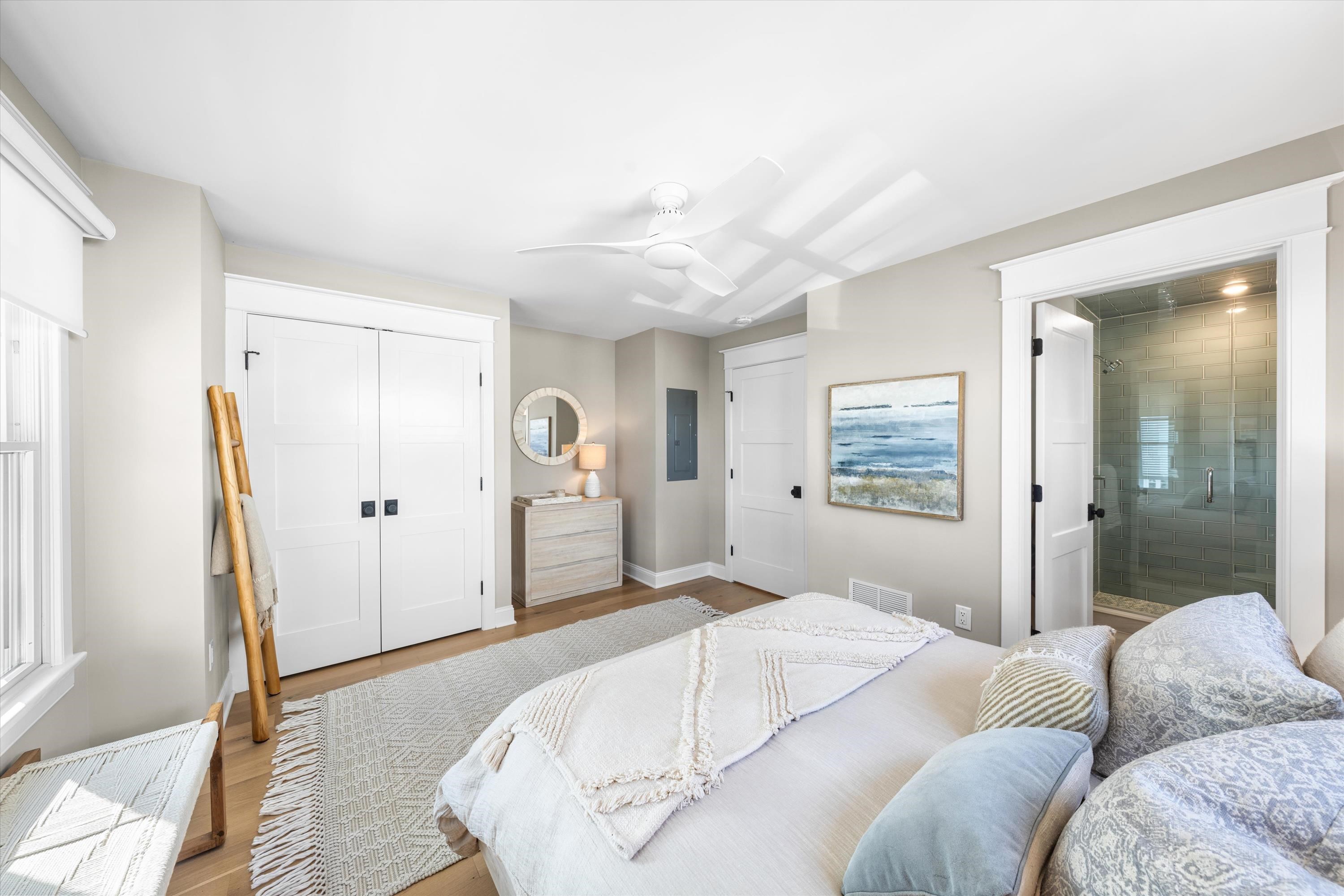 435 20th Street Unit: 435