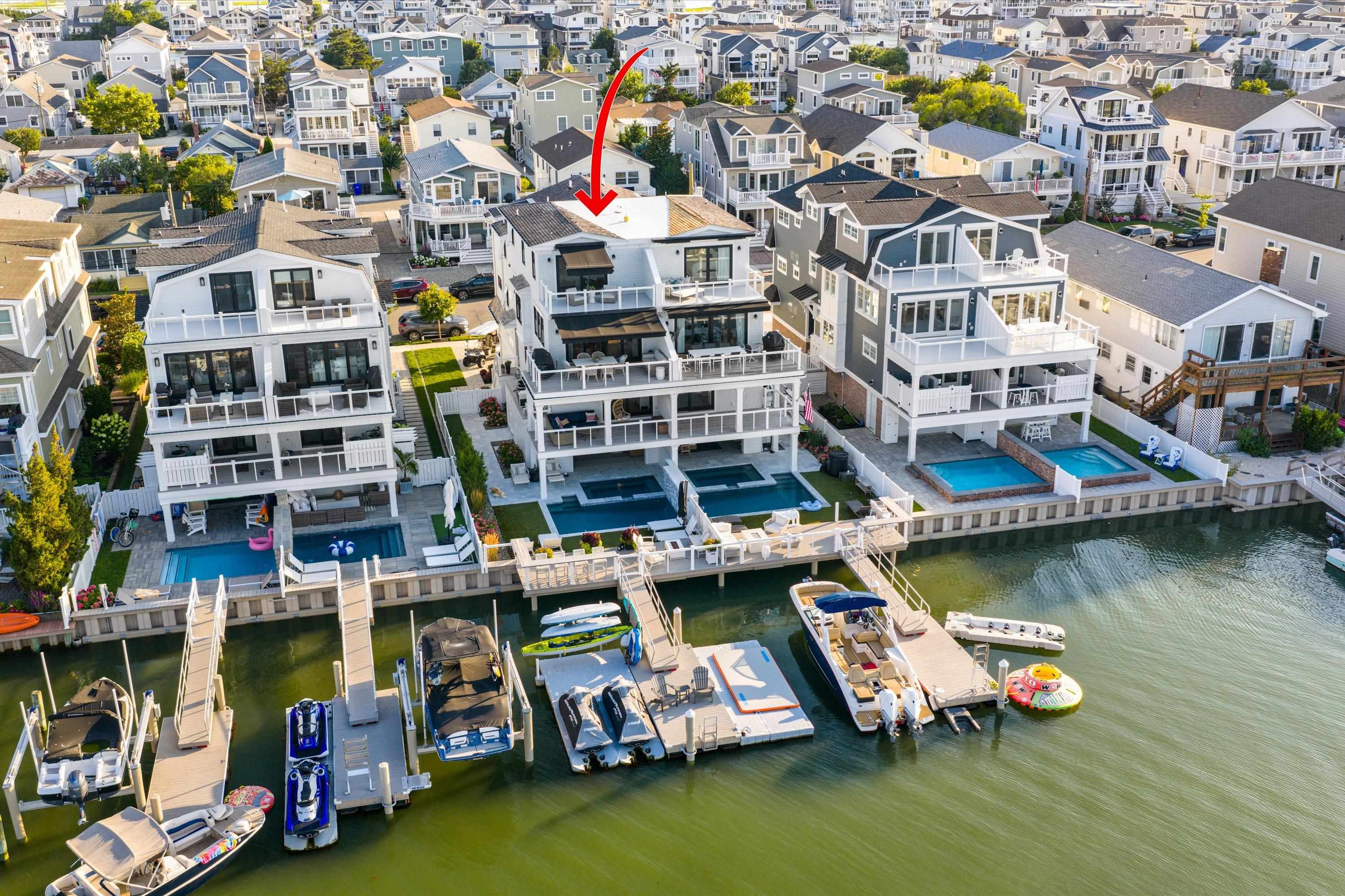 435 20th Street Unit: 435