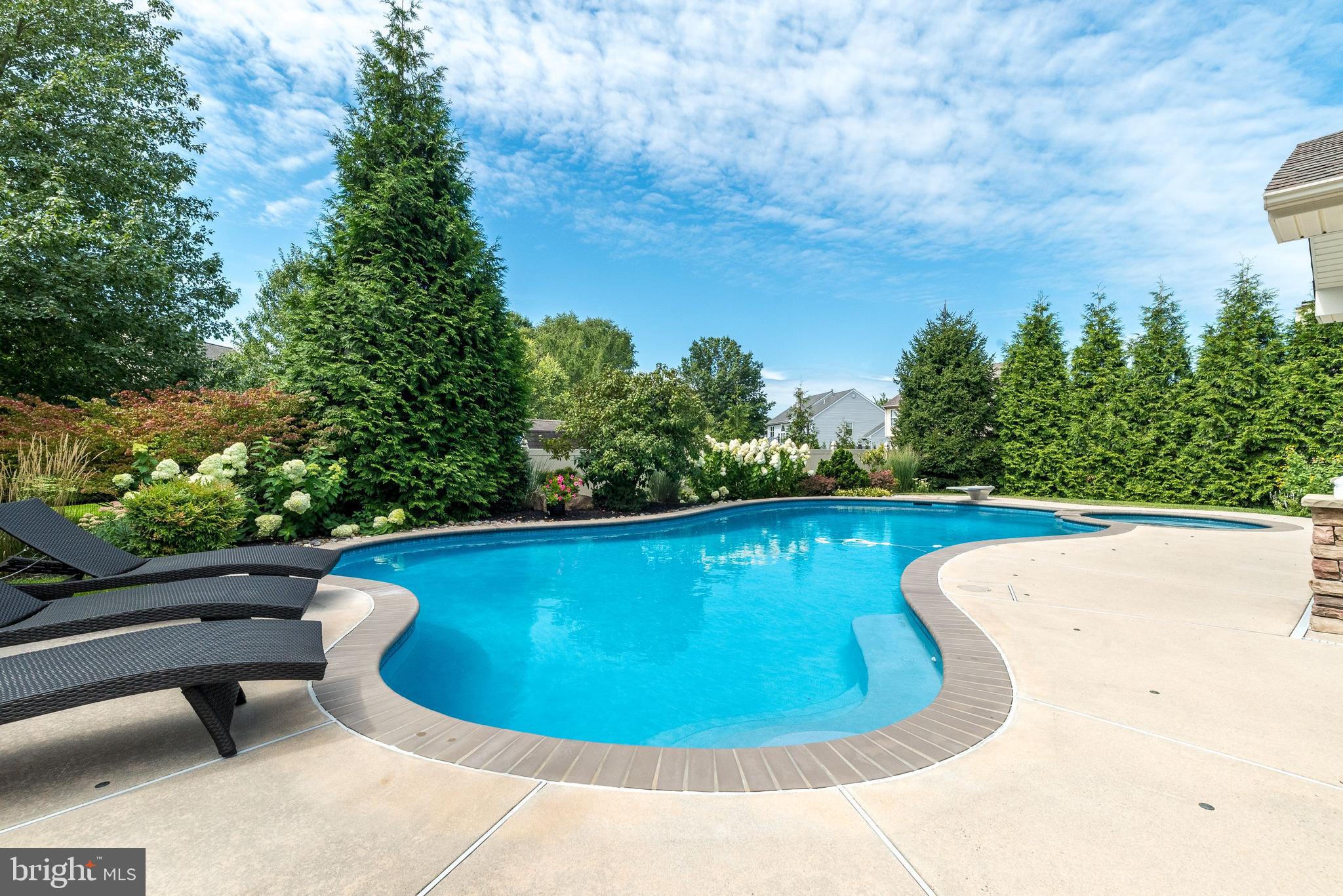 3814 Daystar DRIVE