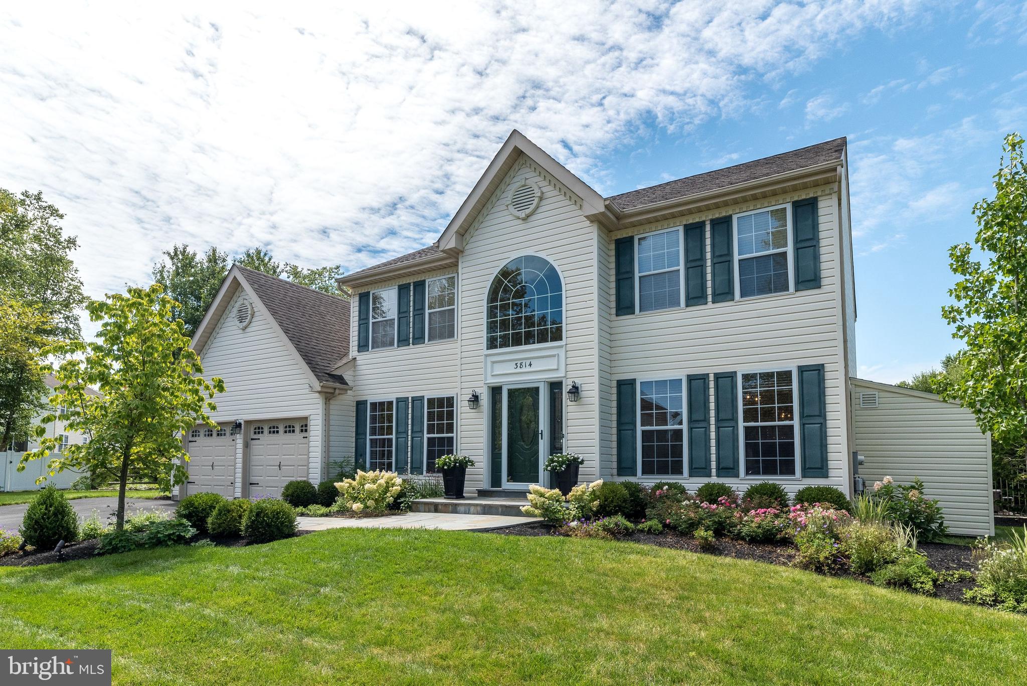 3814 Daystar DRIVE