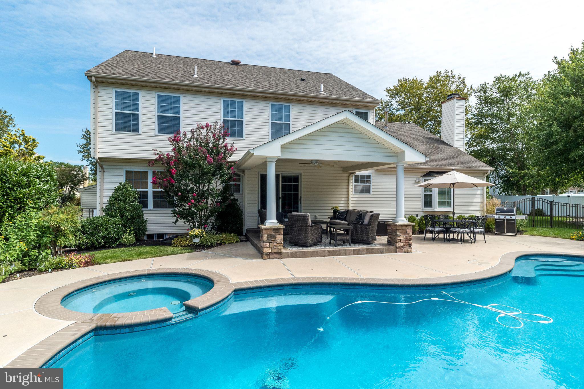 3814 Daystar DRIVE