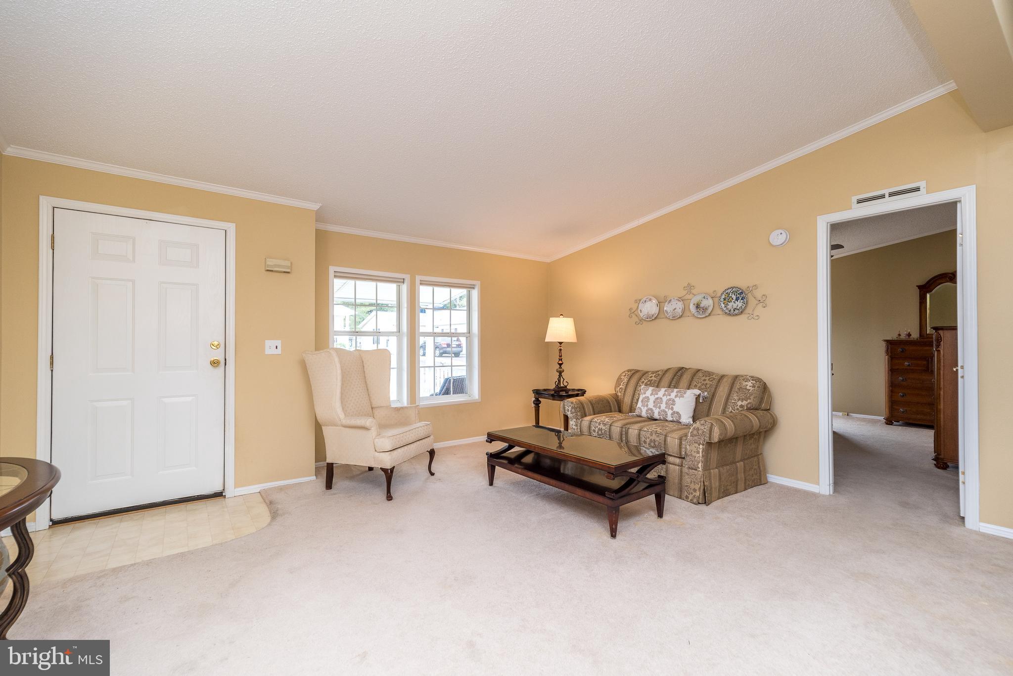 32 Willow COURT