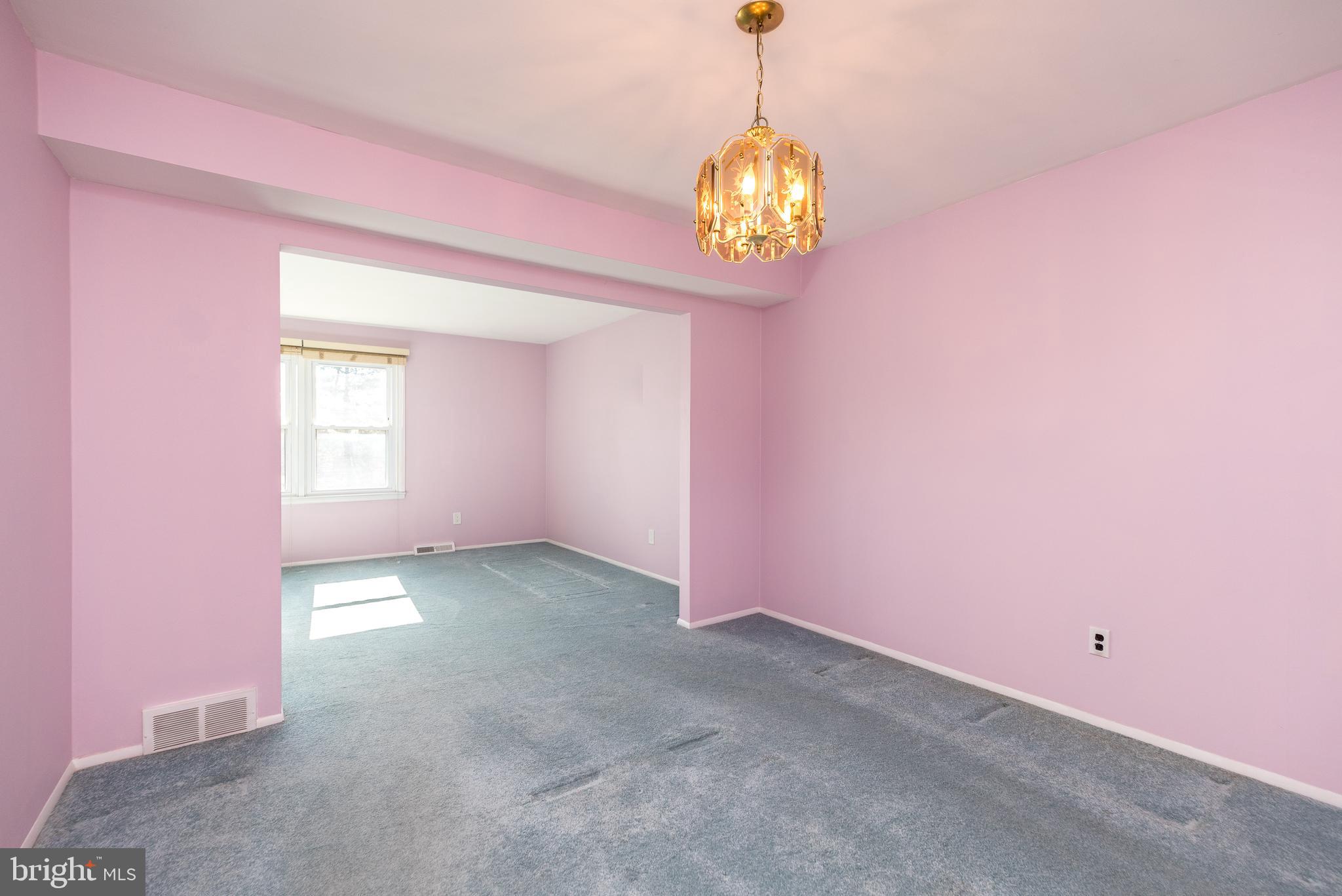 441 Maple Ave