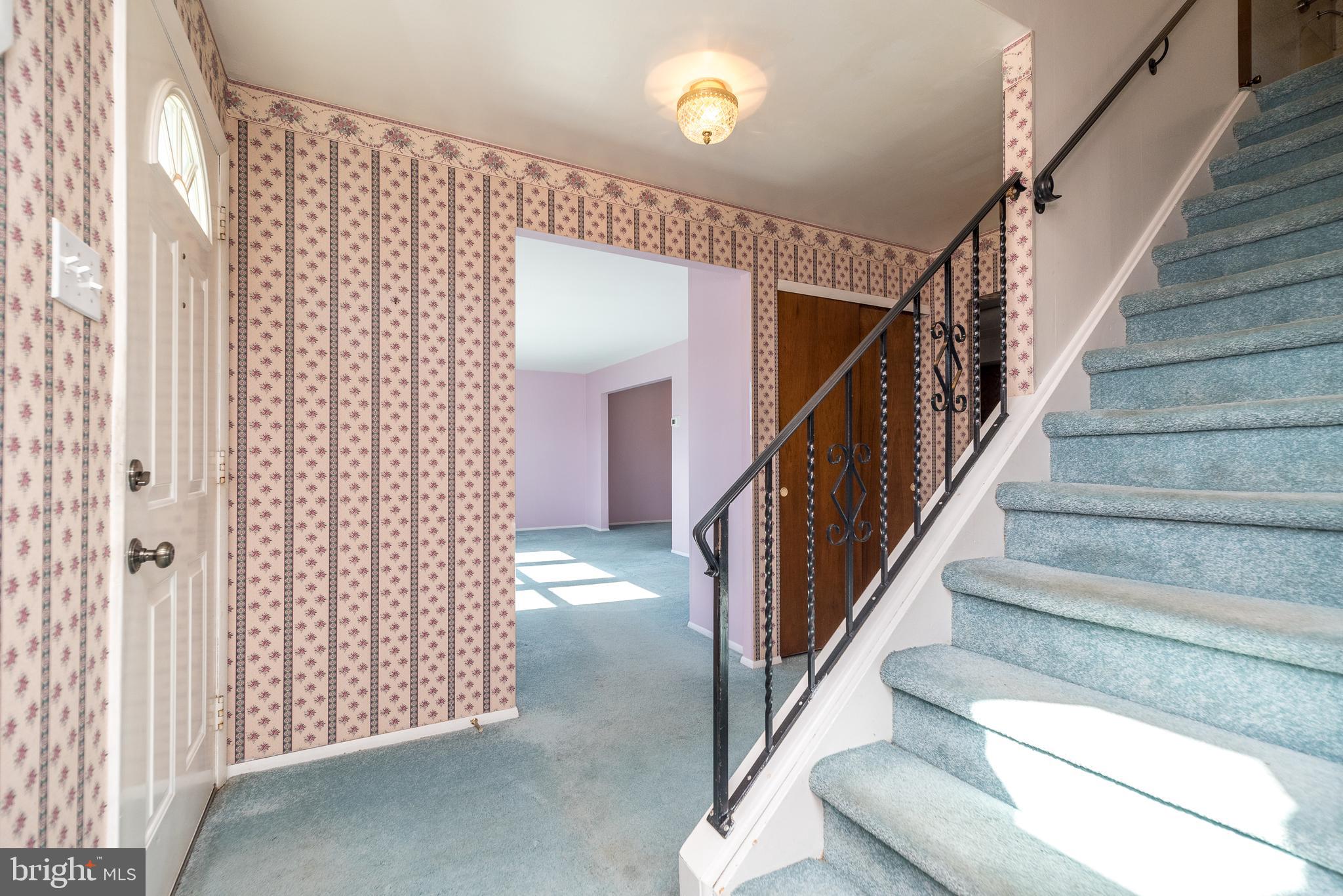 441 Maple Ave