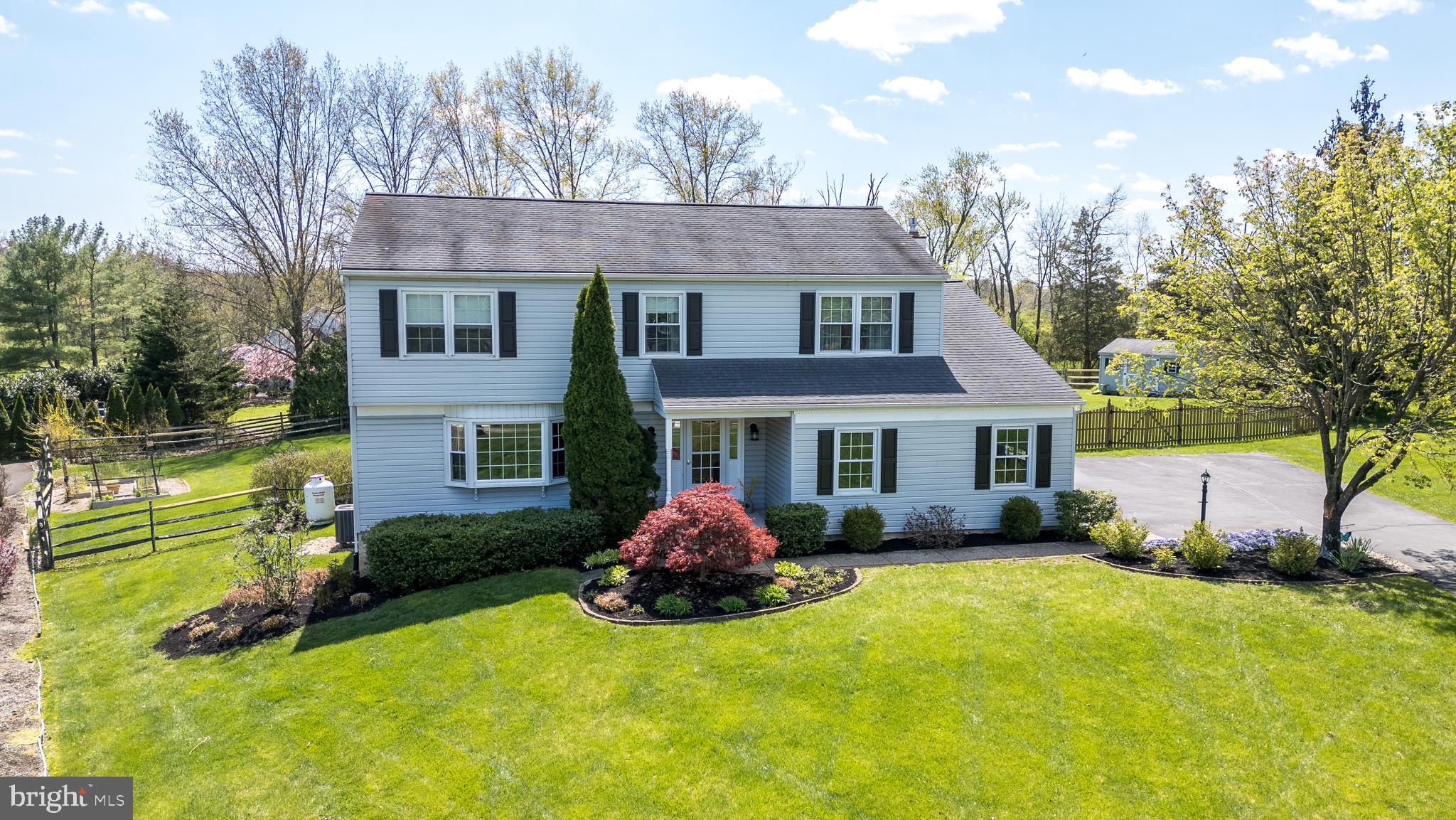 16 Marshall Cir