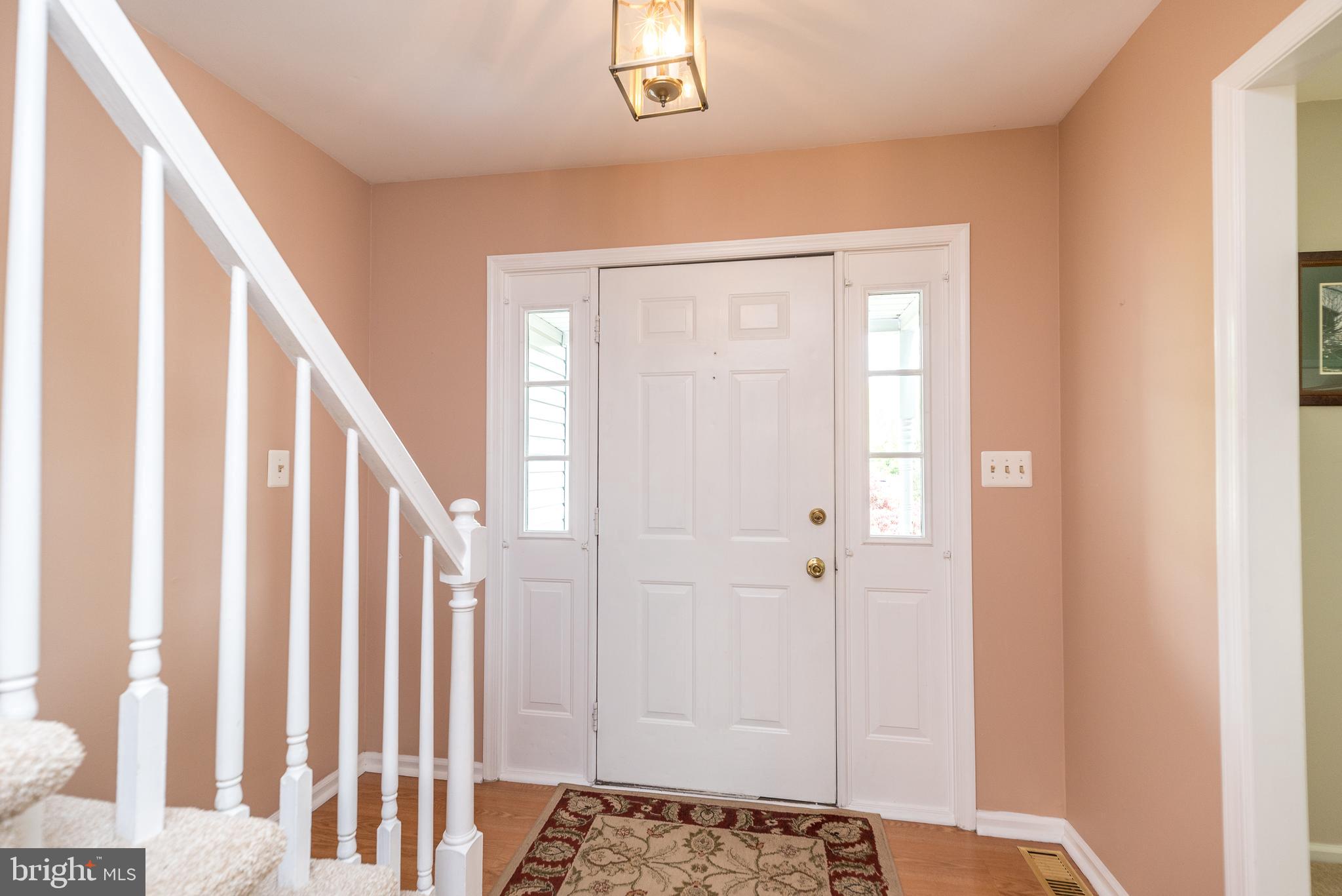 16 Marshall Cir