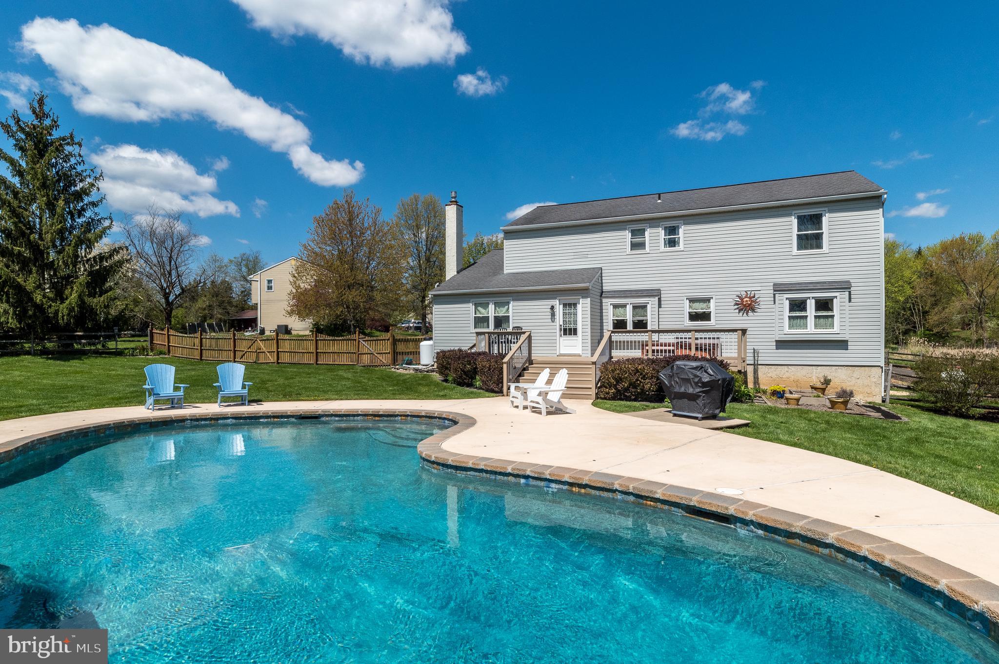 16 Marshall Cir