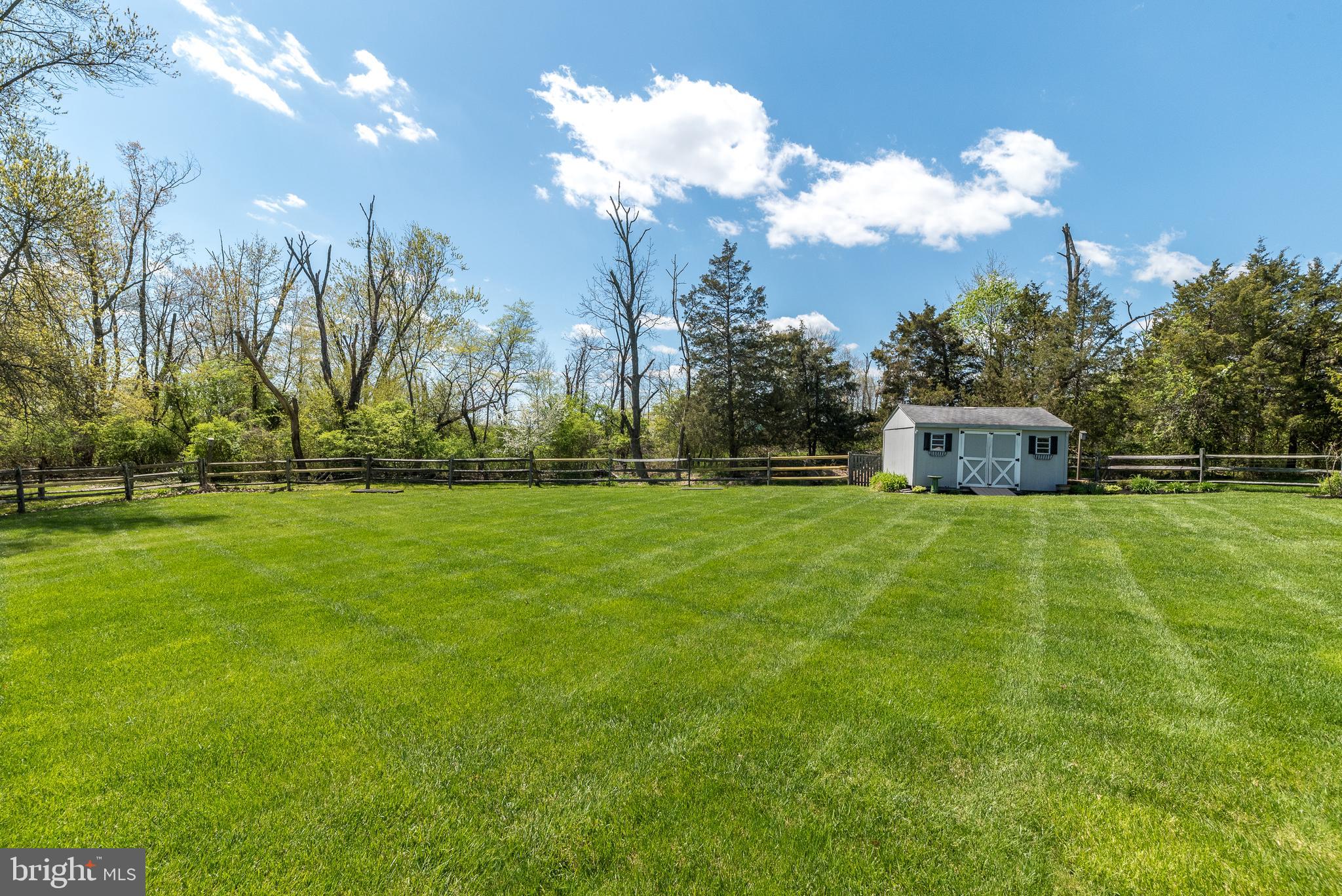 16 Marshall Cir