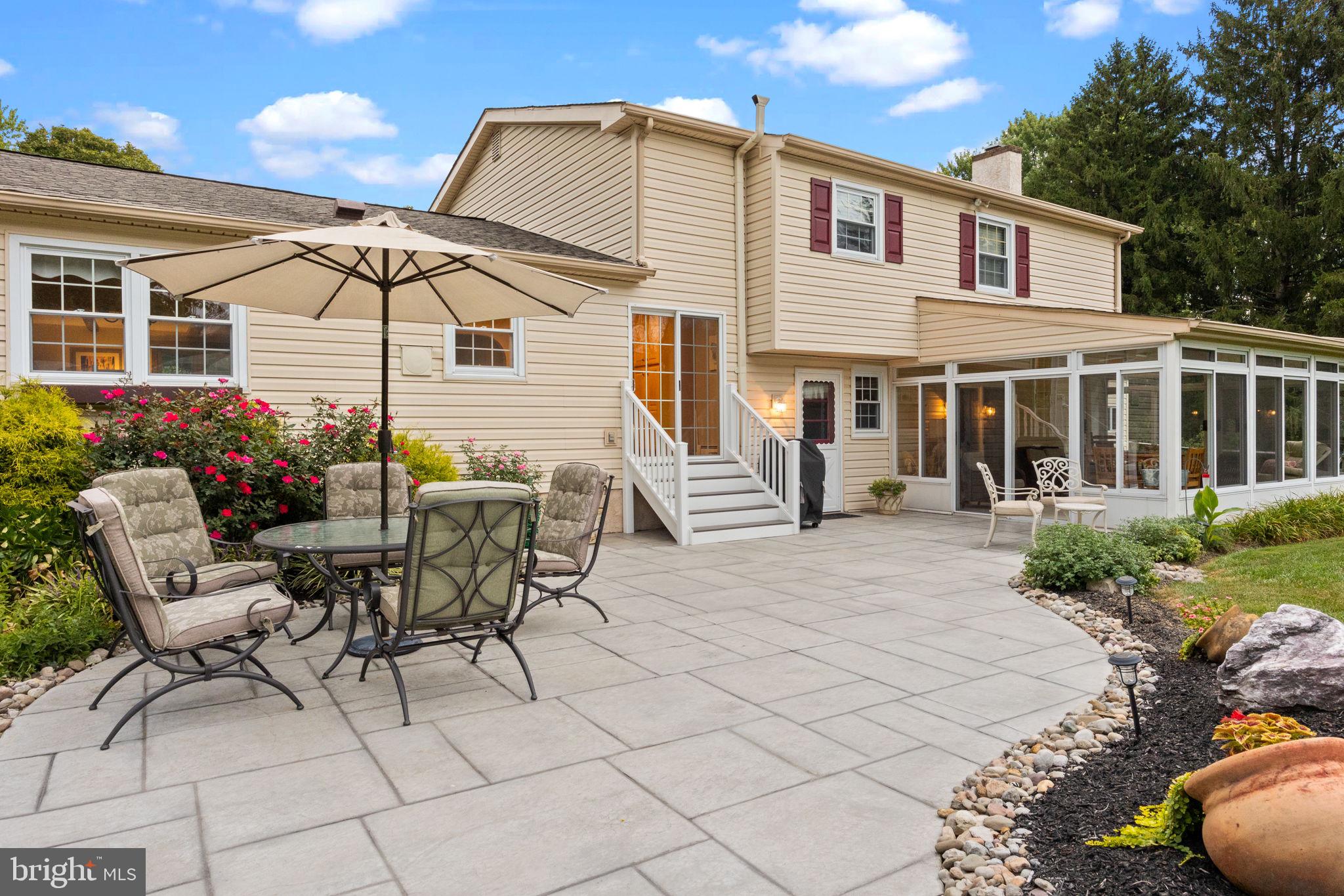 65 Shady Springs Dr