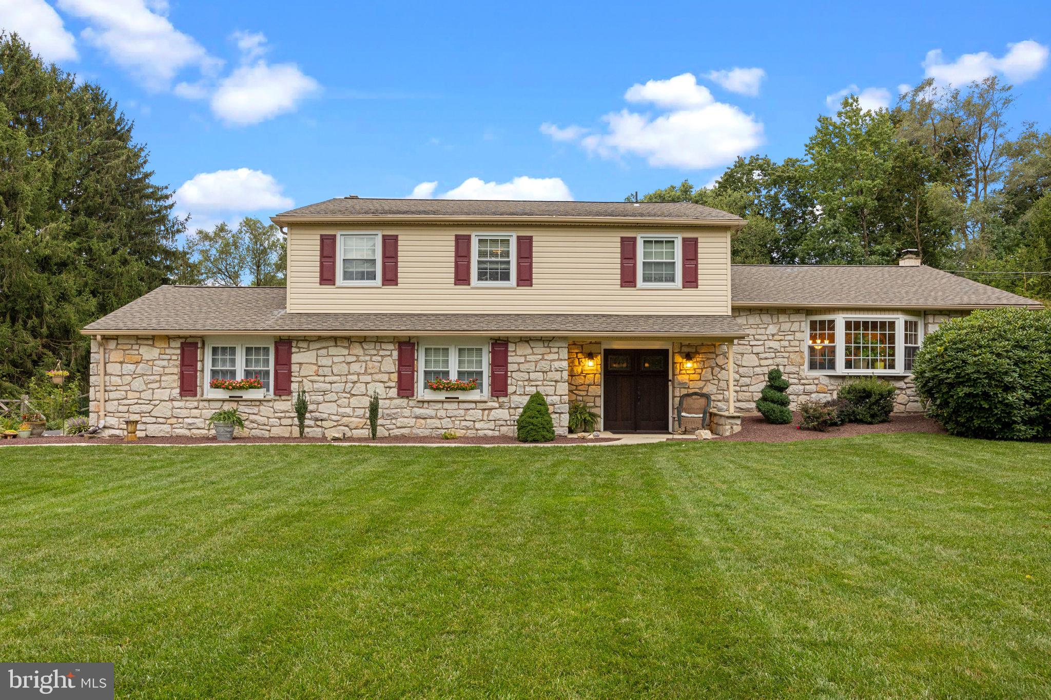 65 Shady Springs Dr