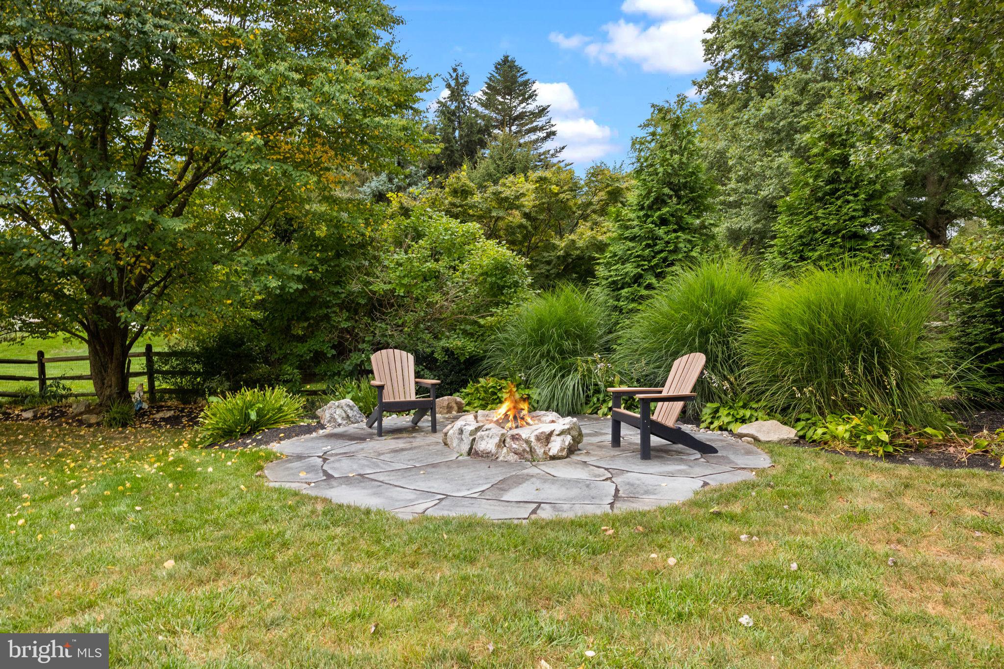 65 Shady Springs Dr