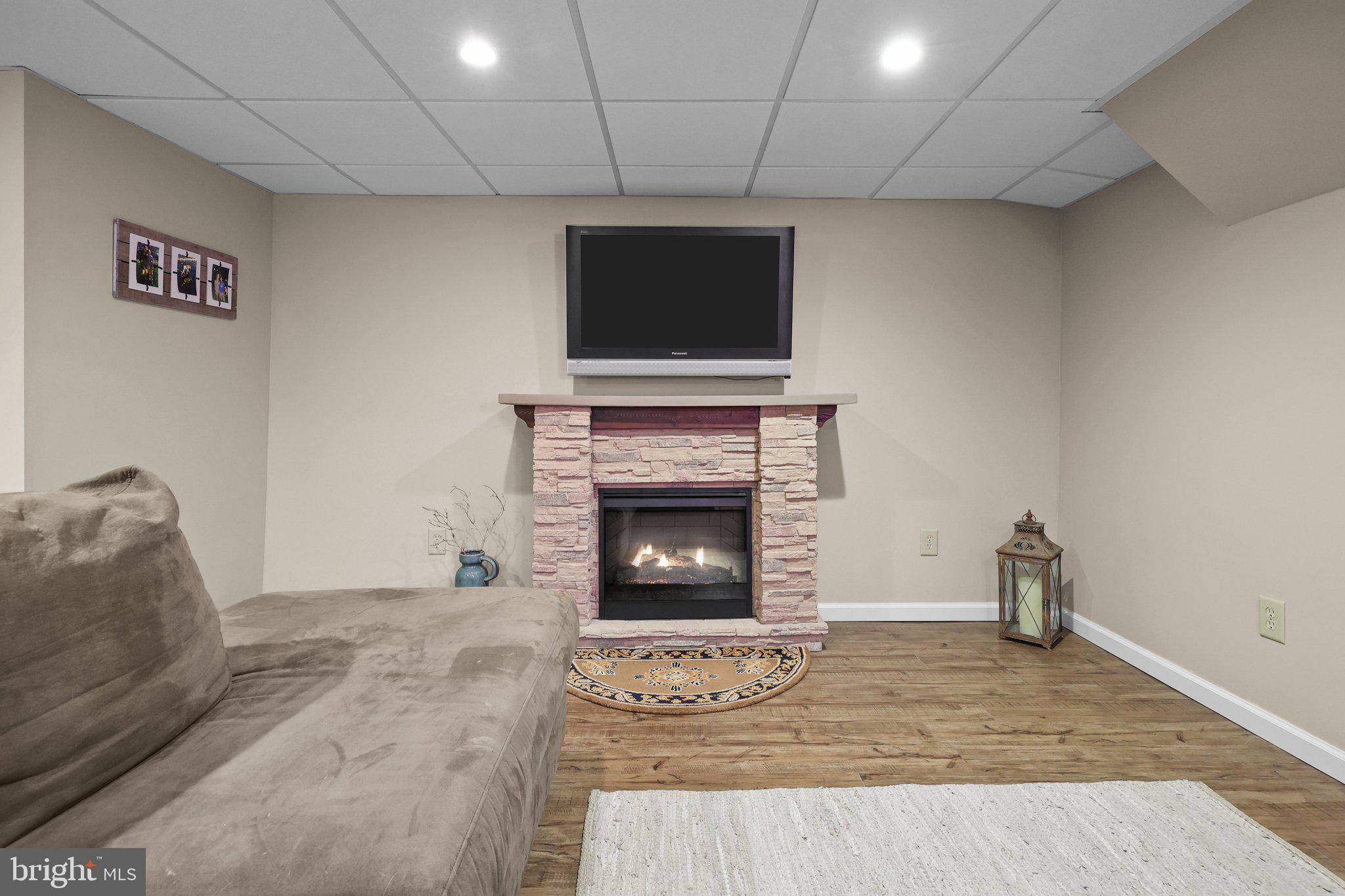 65 Shady Springs Dr