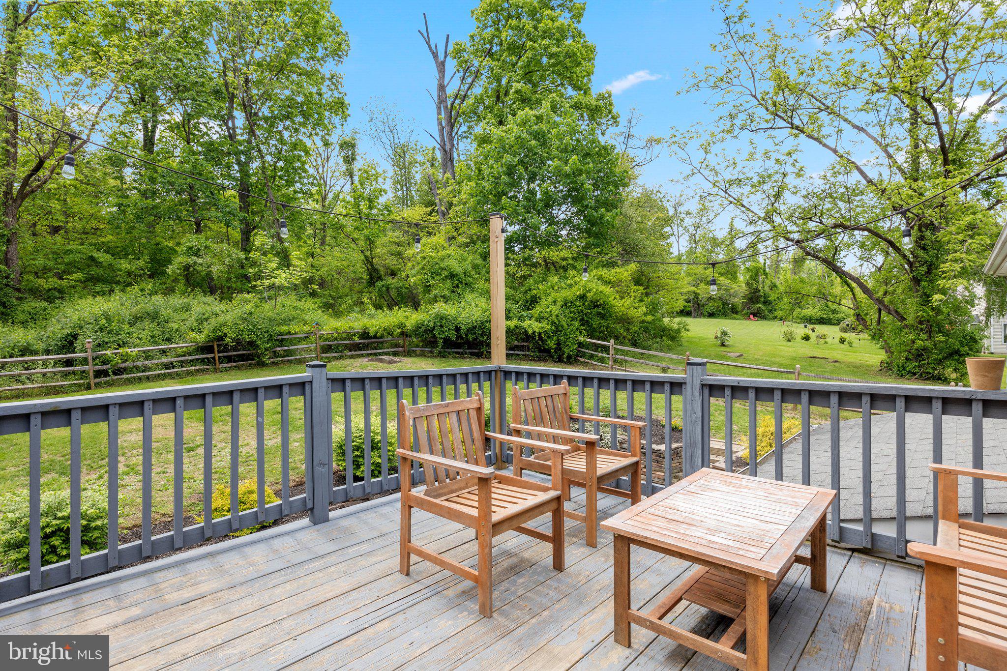 734 Skunk Hollow Rd