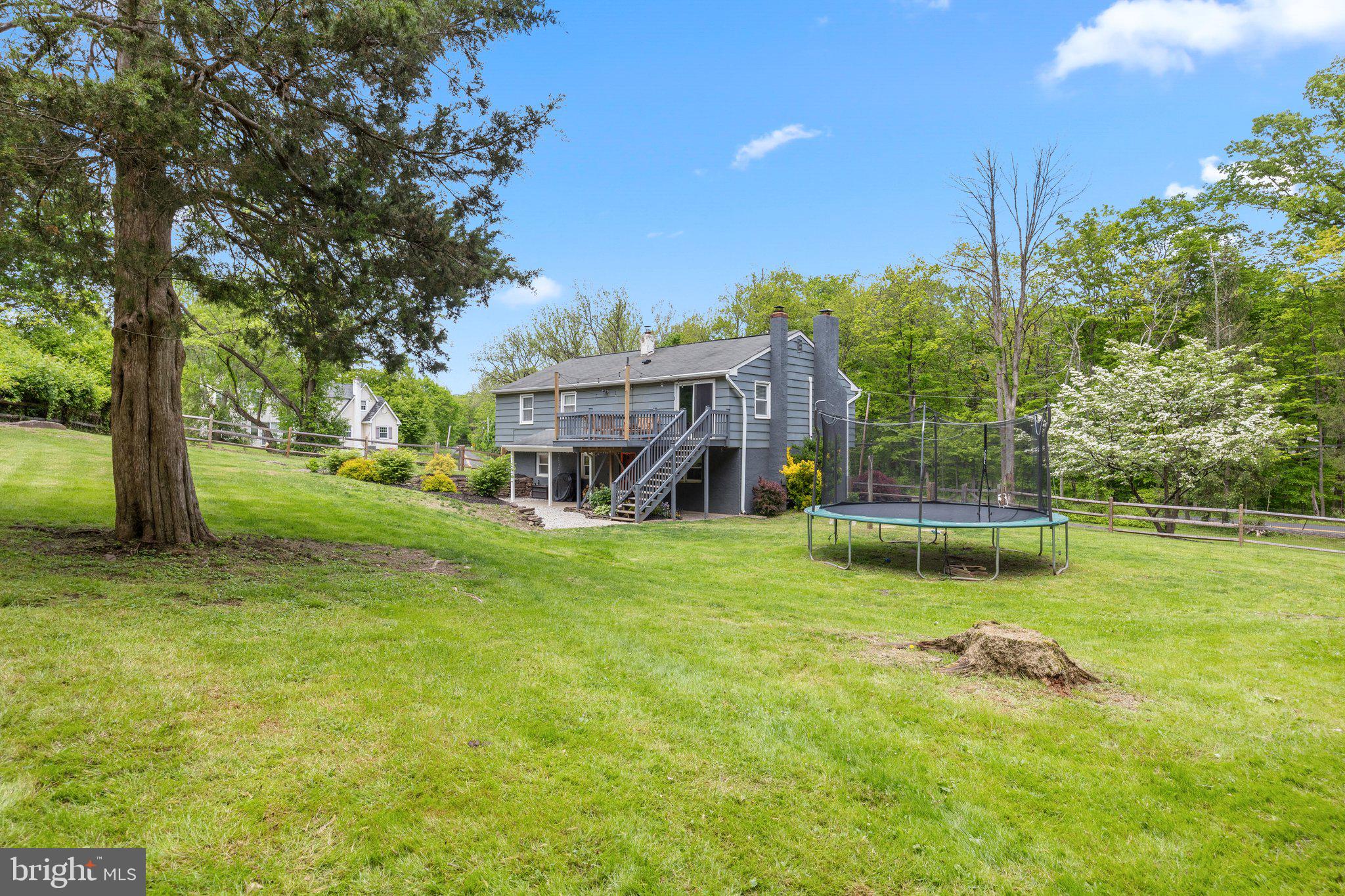 734 Skunk Hollow Rd