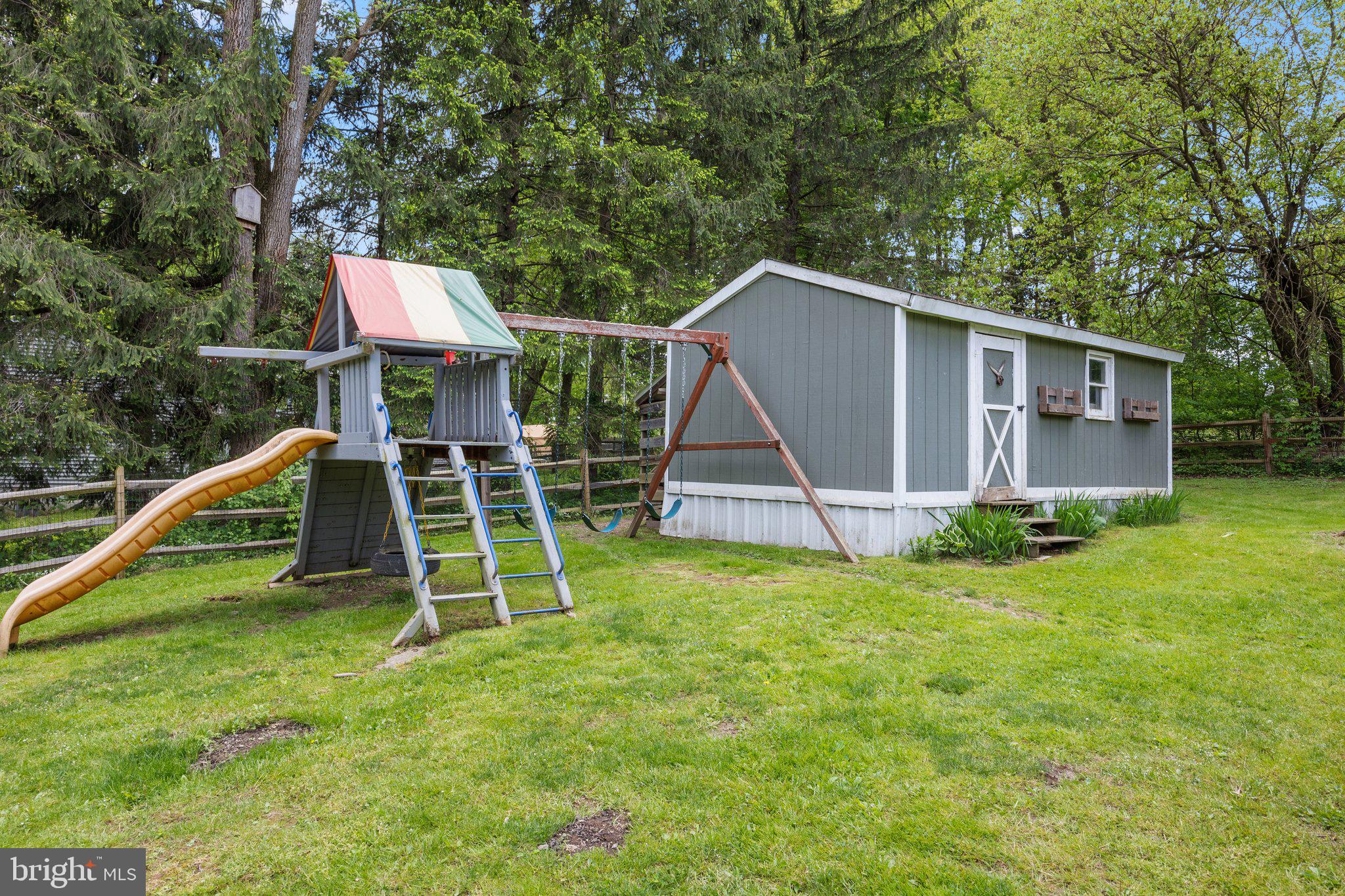 734 Skunk Hollow Rd