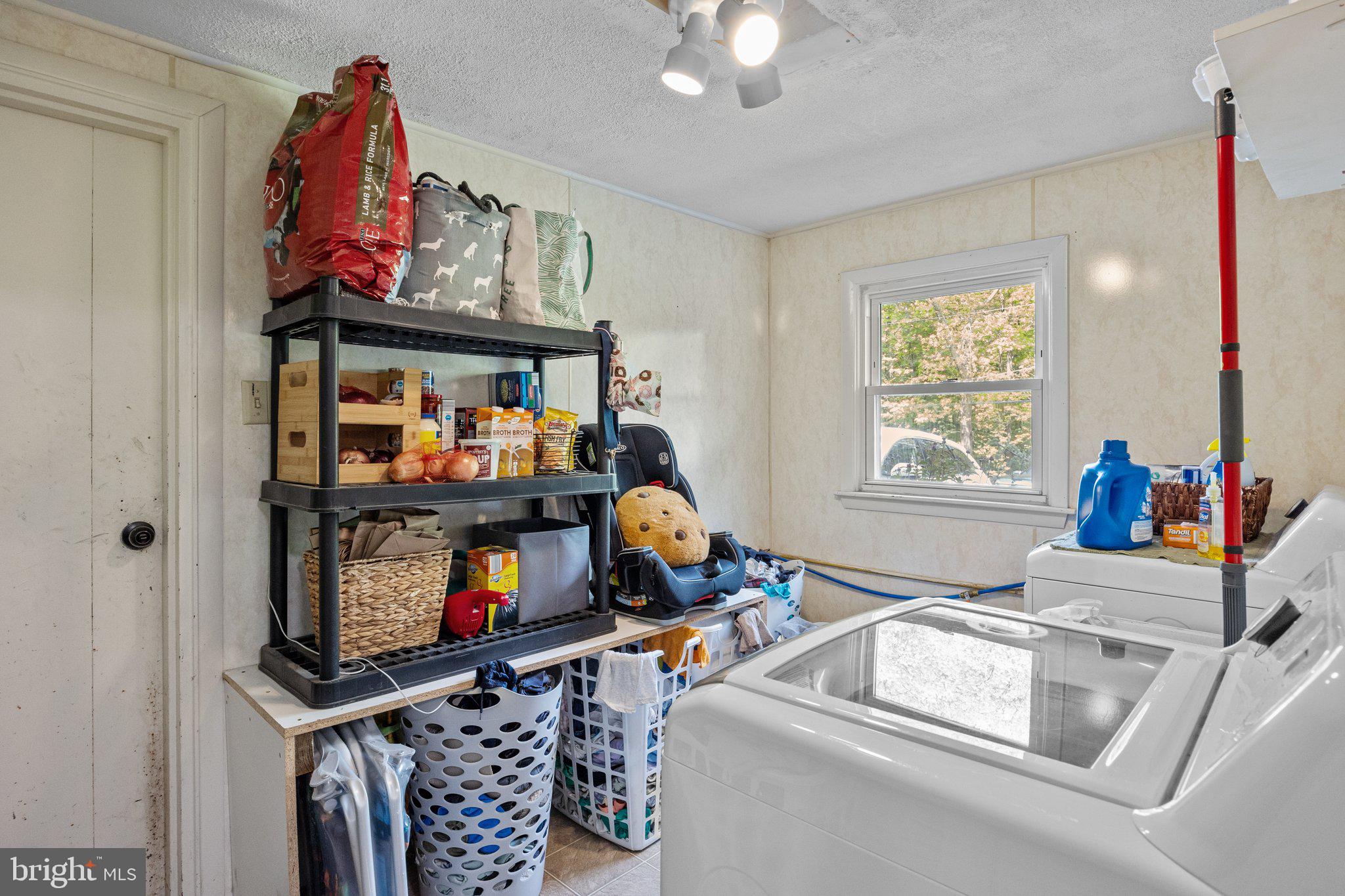 734 Skunk Hollow Rd