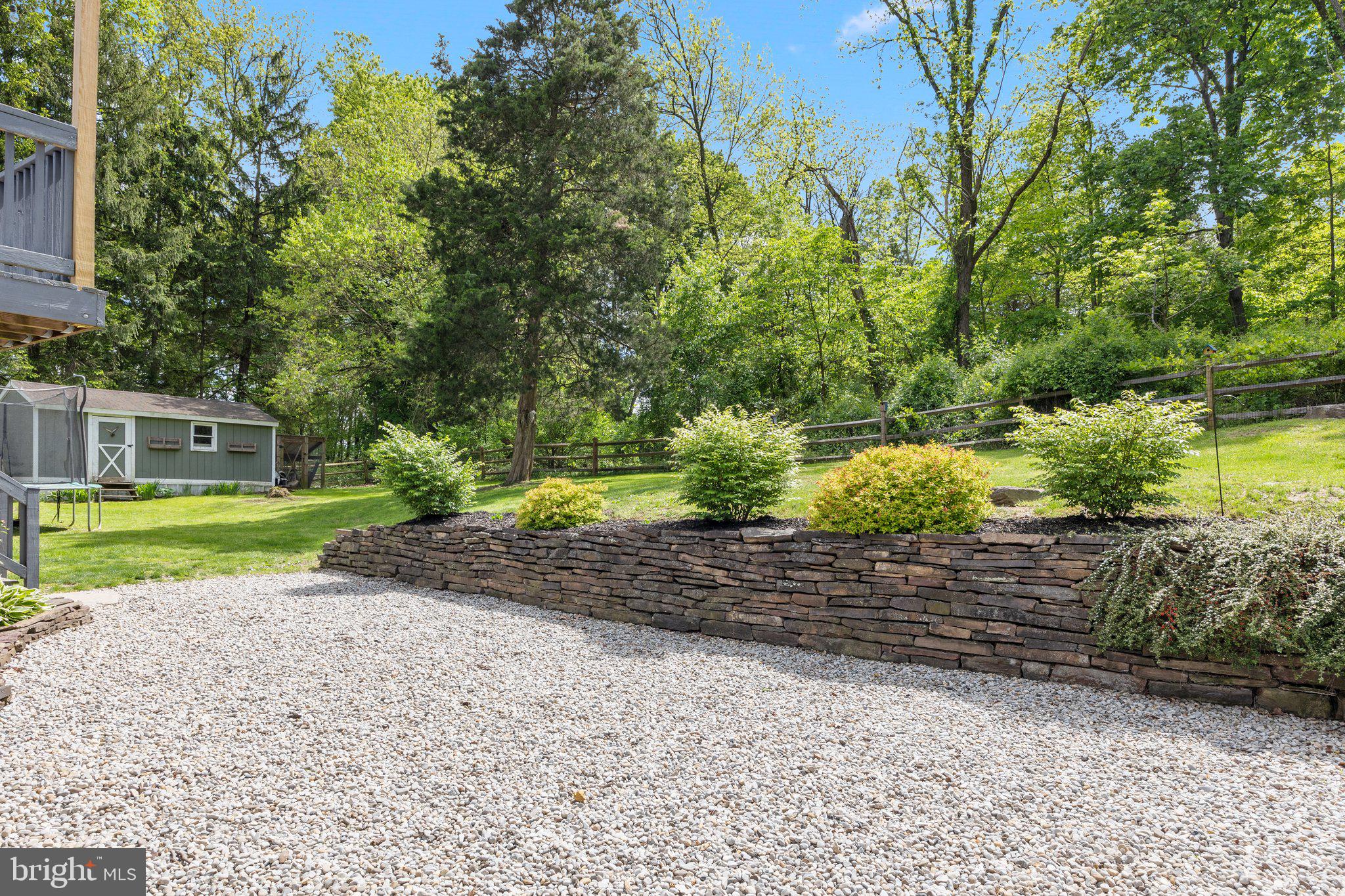 734 Skunk Hollow Rd