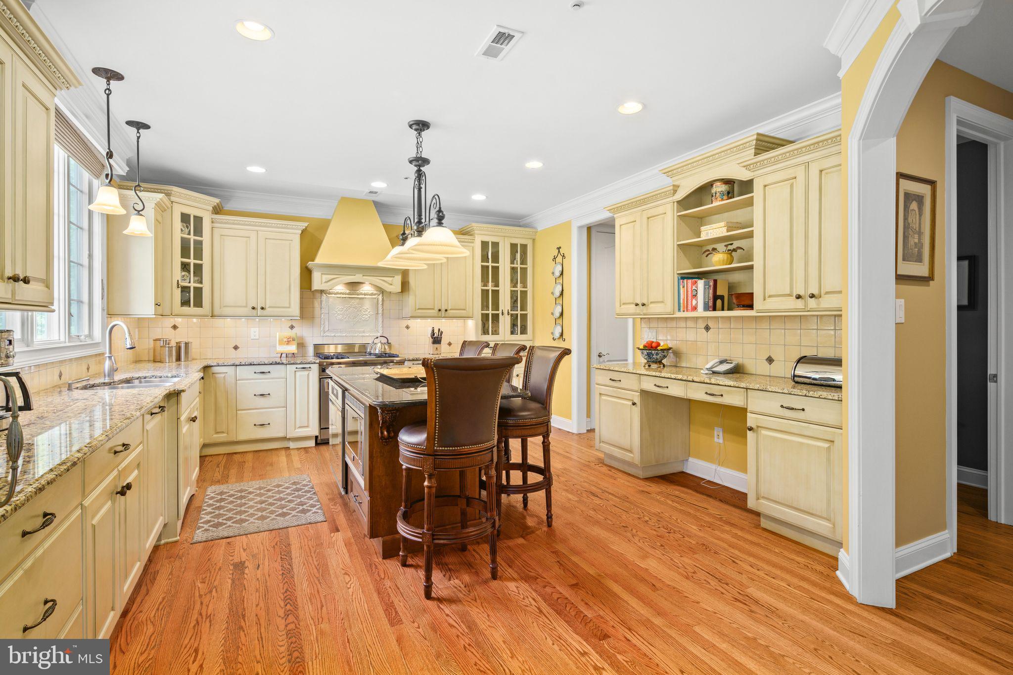 2209 Corson Ln