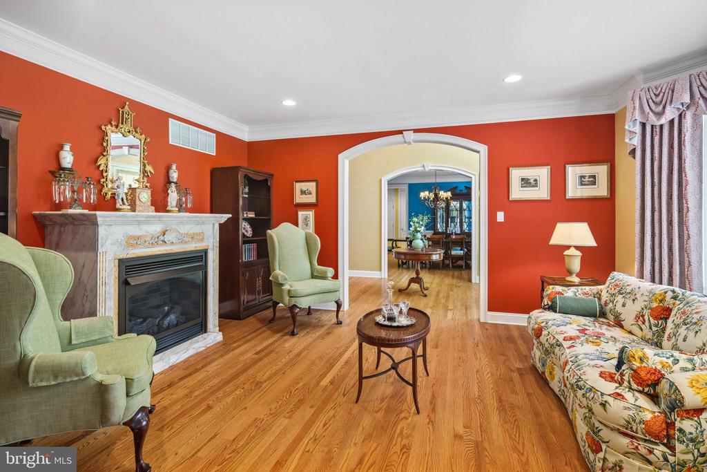 2209 Corson Ln